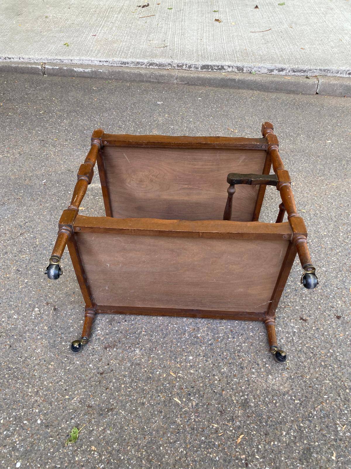 Solid wood service trolley on wheels