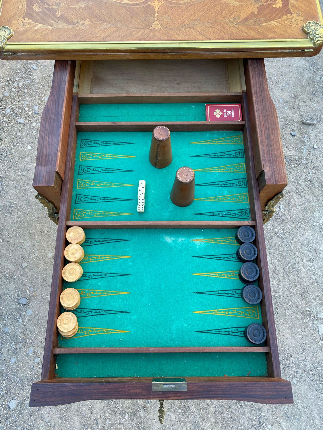 Games table louis XV