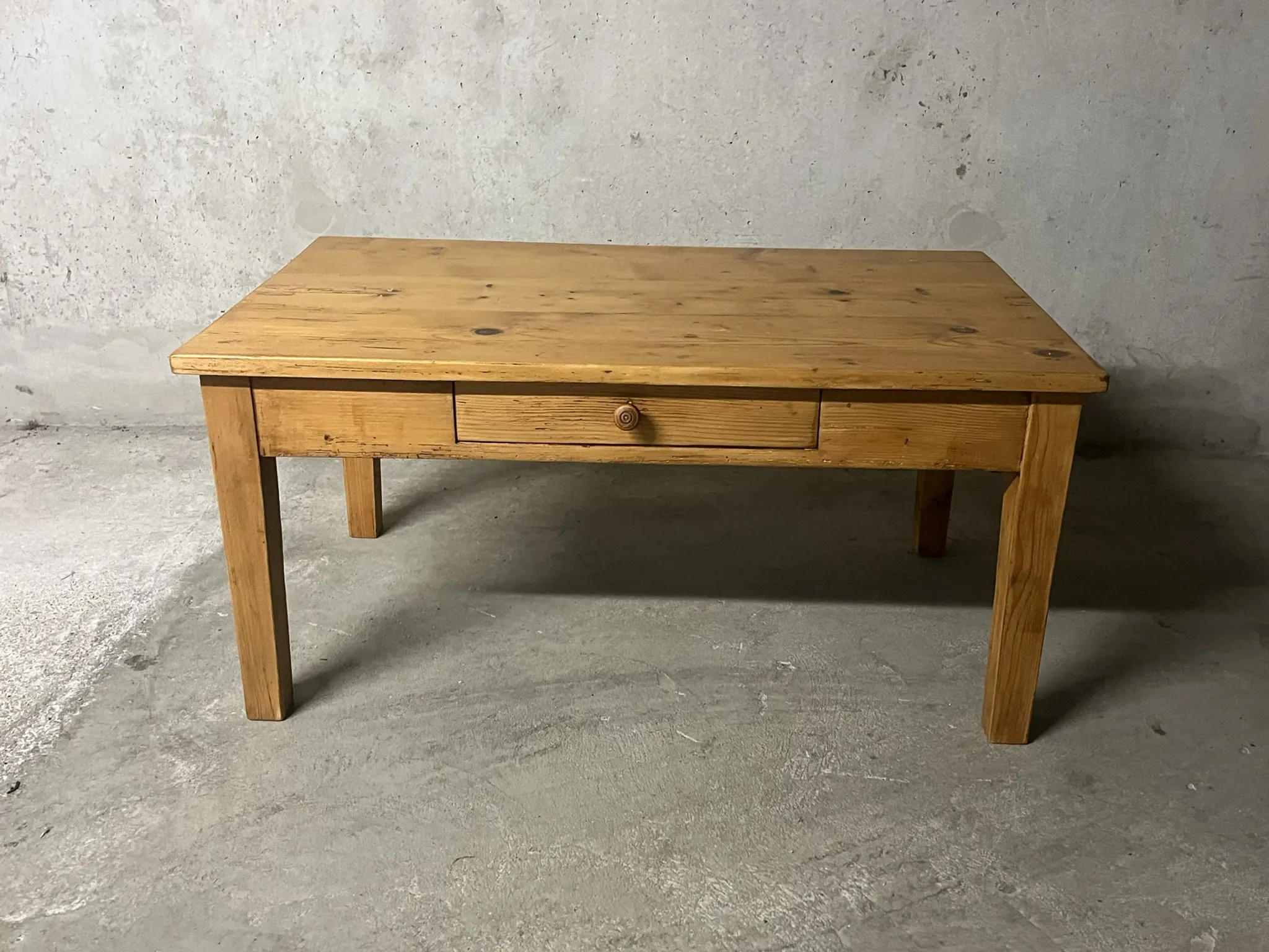 Table basse de ferme