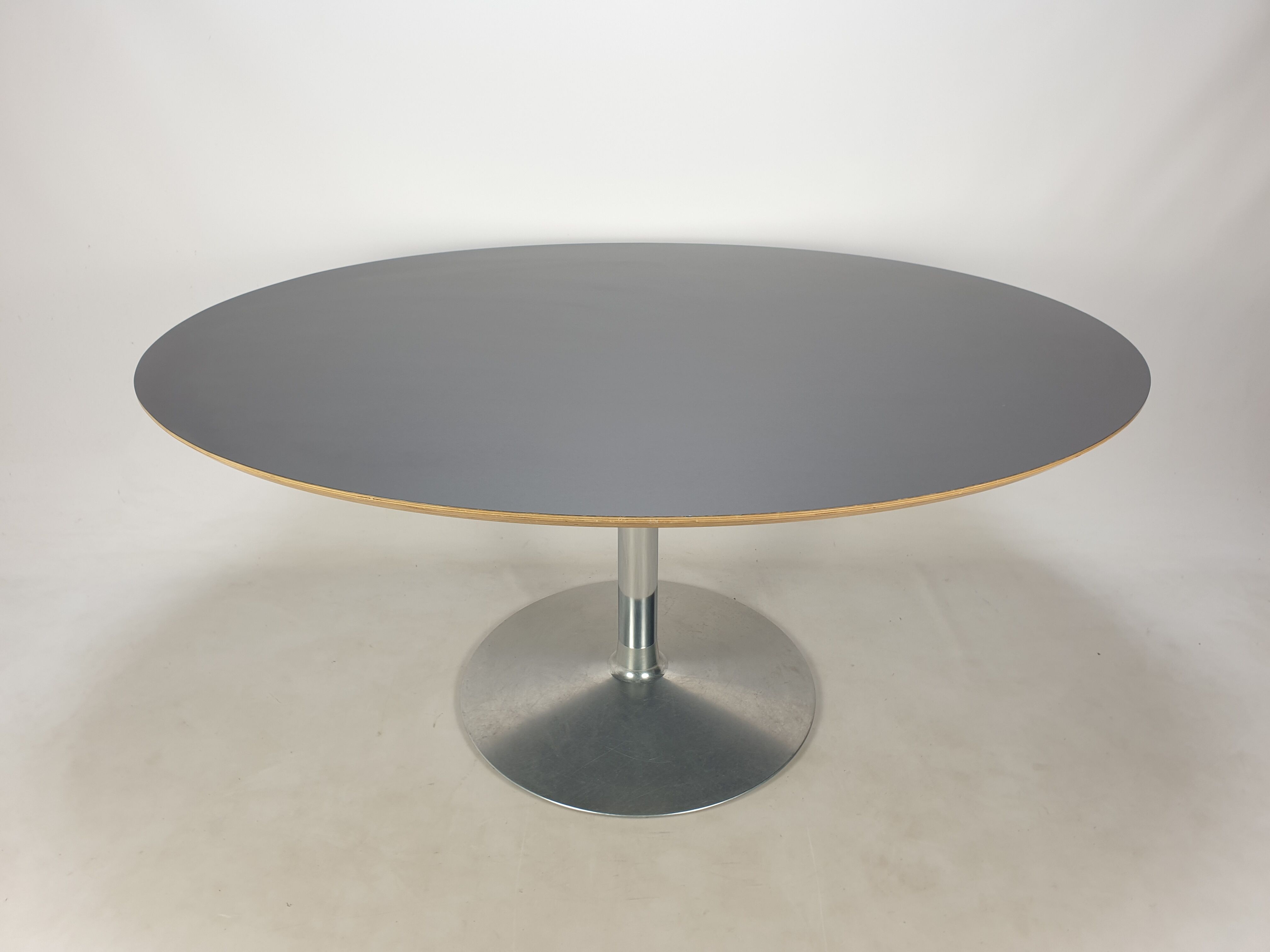 Table à manger ovale de Pierre Paulin pour Artifort