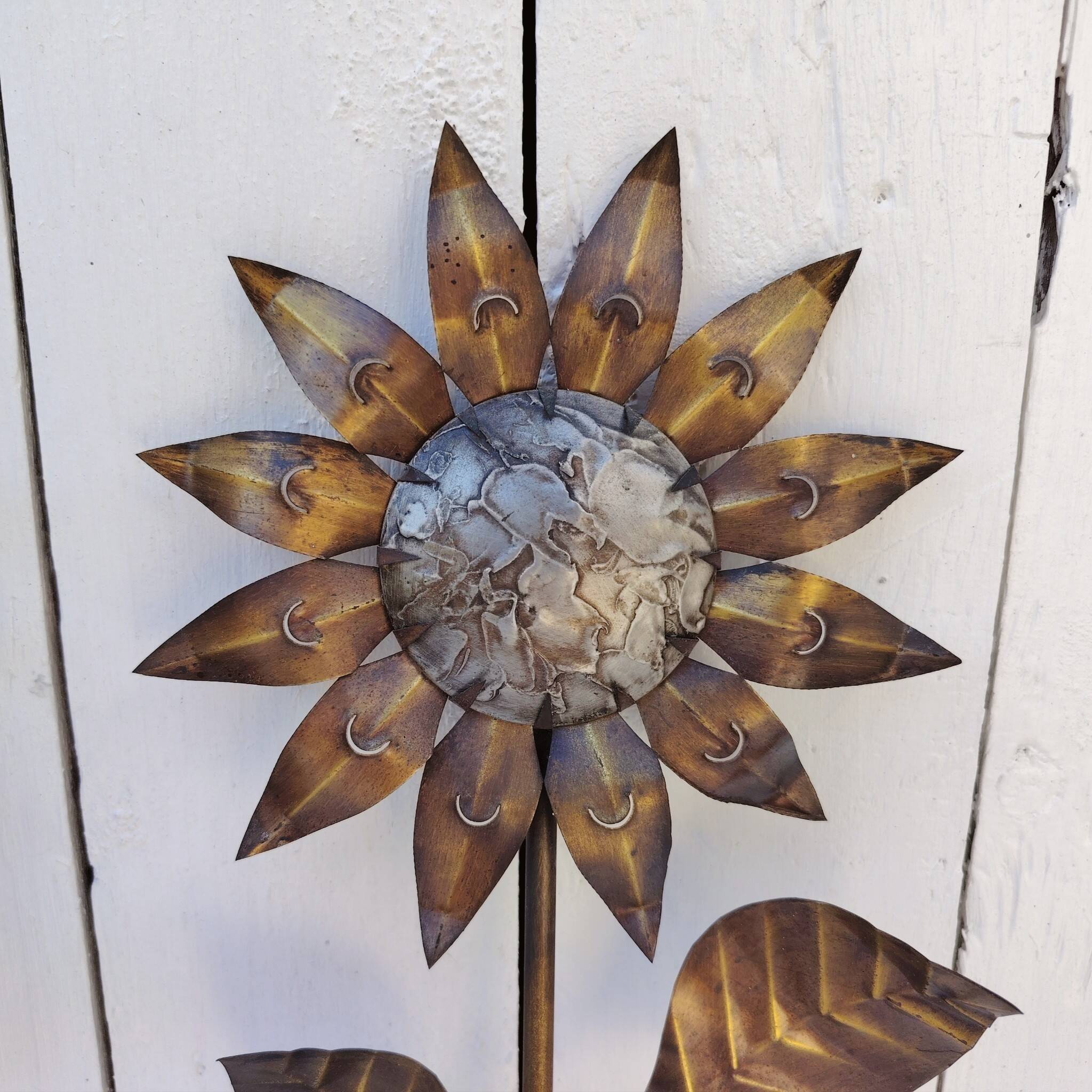 Paire d’appliques fleurs, cuivre et étain. Vintage