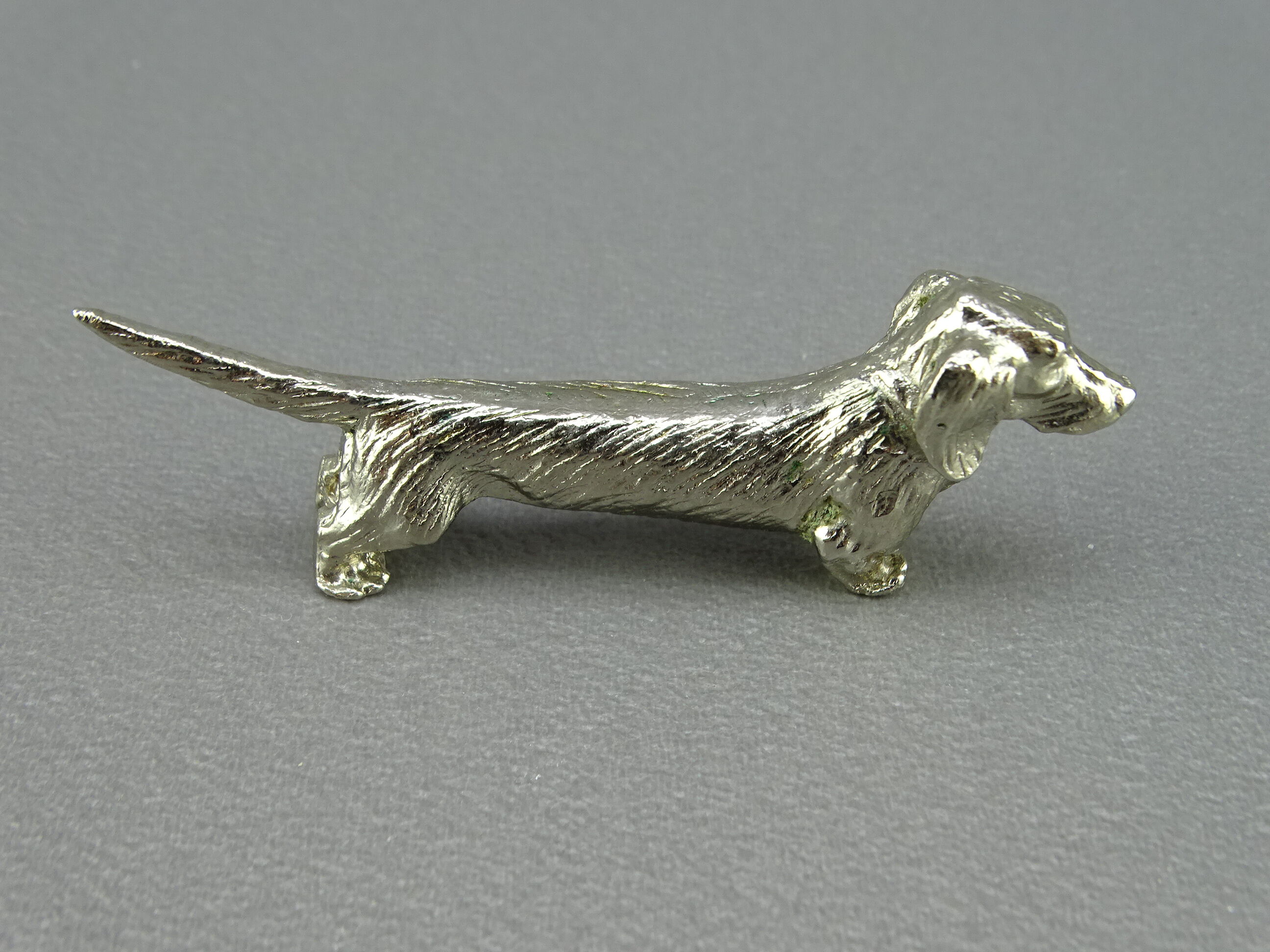 Set of 6 silver metal knife holders with basset dachshund dogs