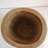 Stone vase of Mbigou