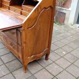 Louis xv period transitional walnut slant-front desk from the louis xvi era, 18th century