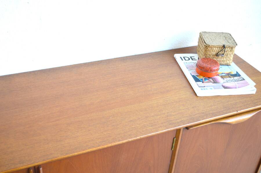 Vintage Scandinavian enfilade by Jentique – "wave" handles * 183 cm *