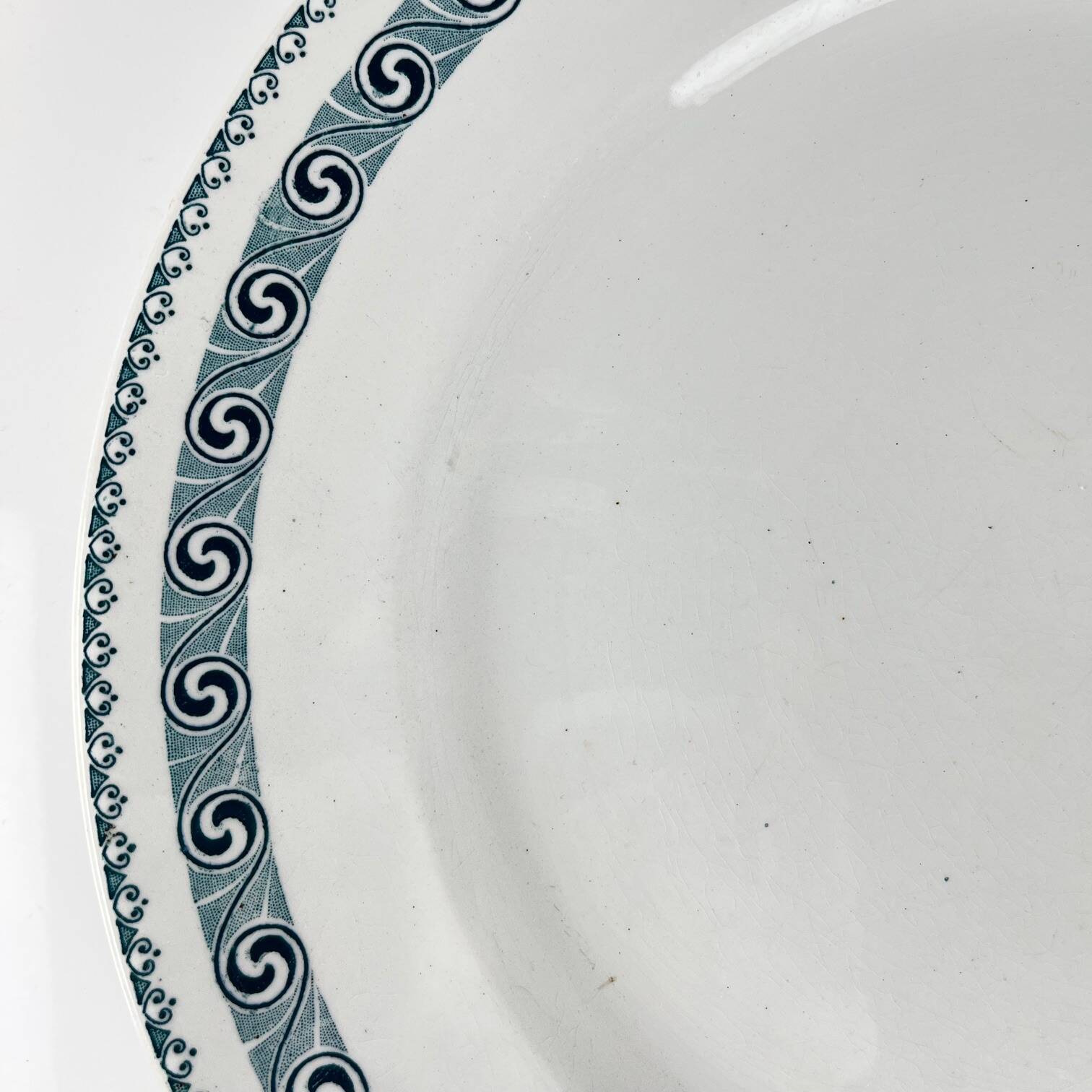 Large round dish "Rachel" Moulins des loups & Hamage, iron earth, 20th century