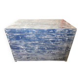 Commode coffre antique en bois peint bleu et blanc - charme shabby-chic patiné
