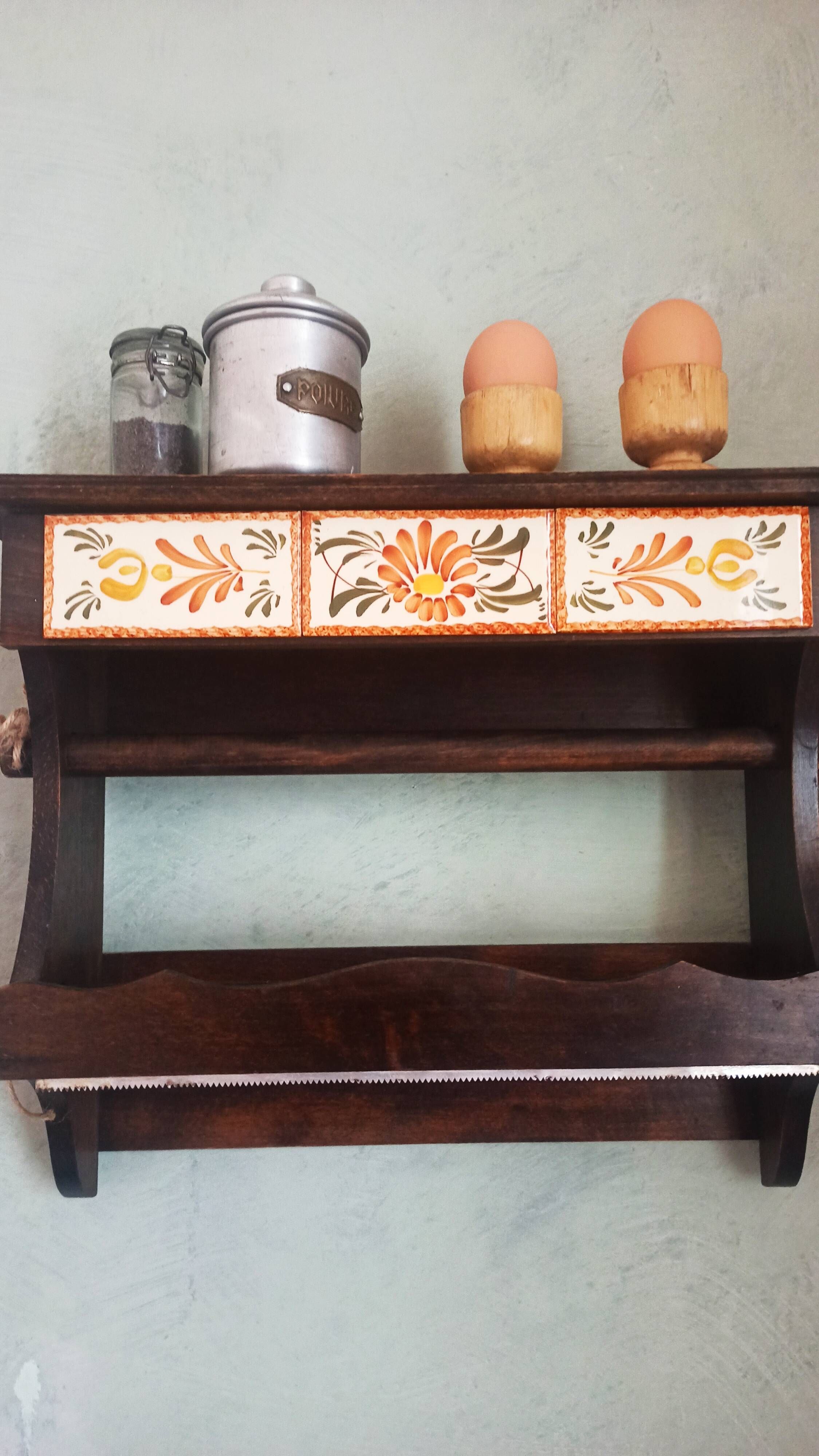 Wall-mounted kitchen roll holder / wall-mounted kitchen shelf
