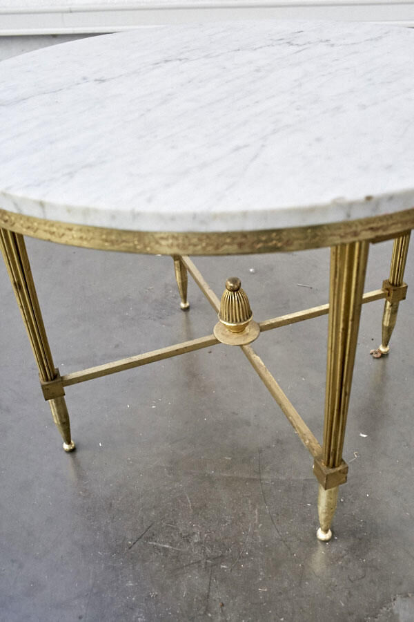 Round coffee table marble and brass
