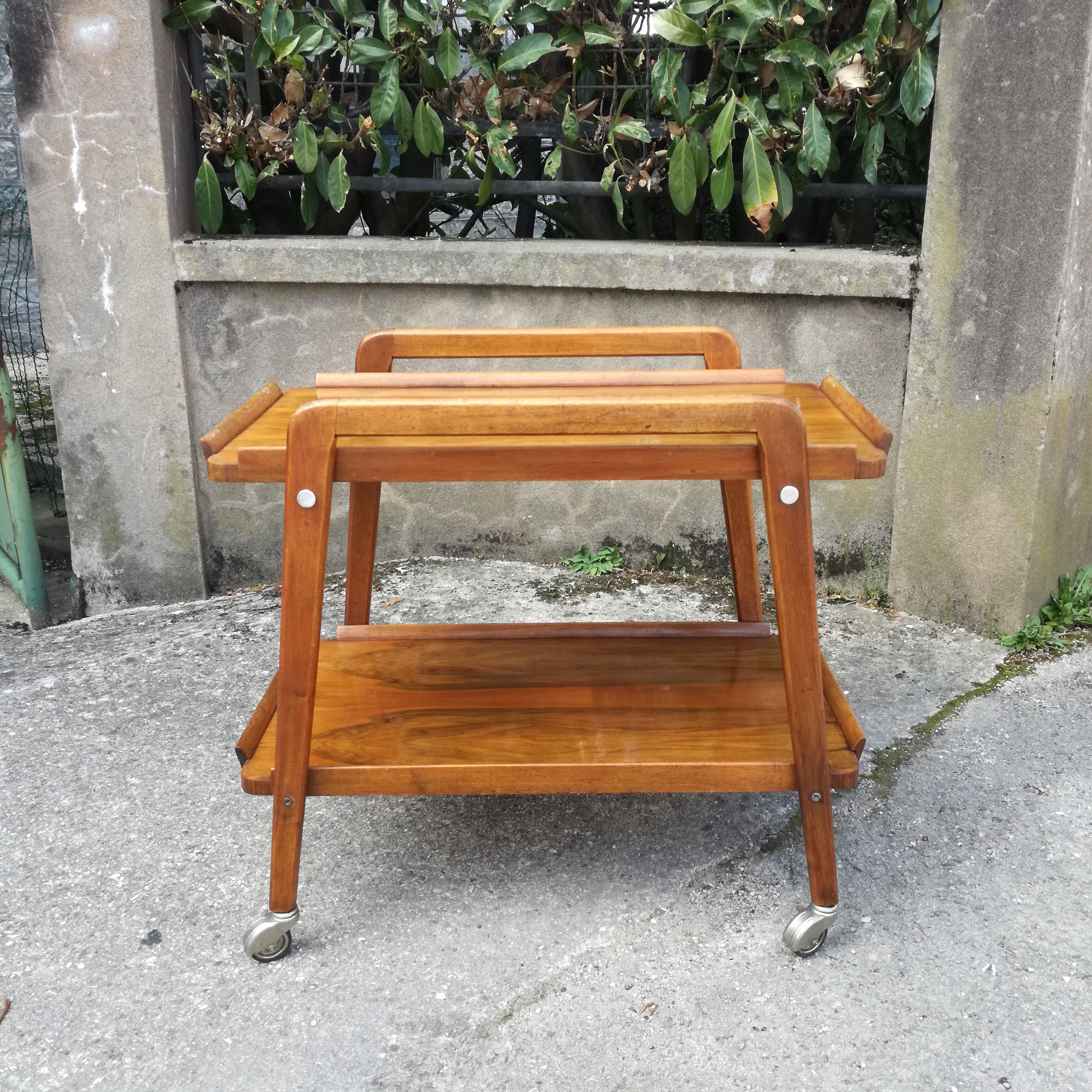 Removable tray service 1940