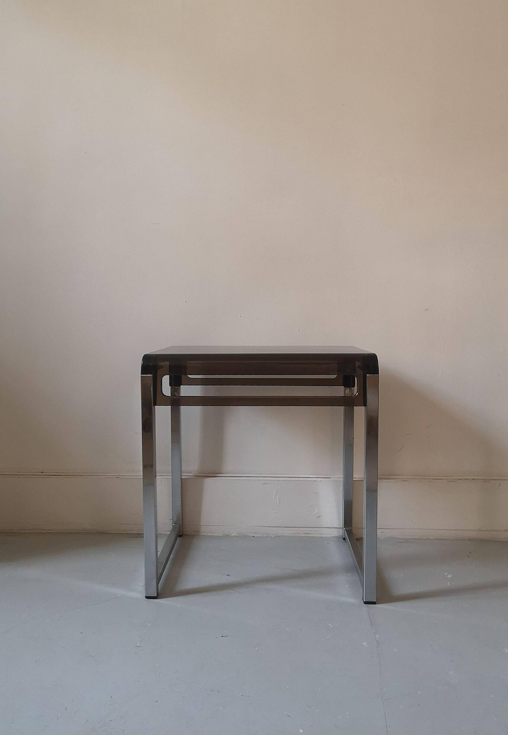 side table design plexi and metal Prisunic, 1970