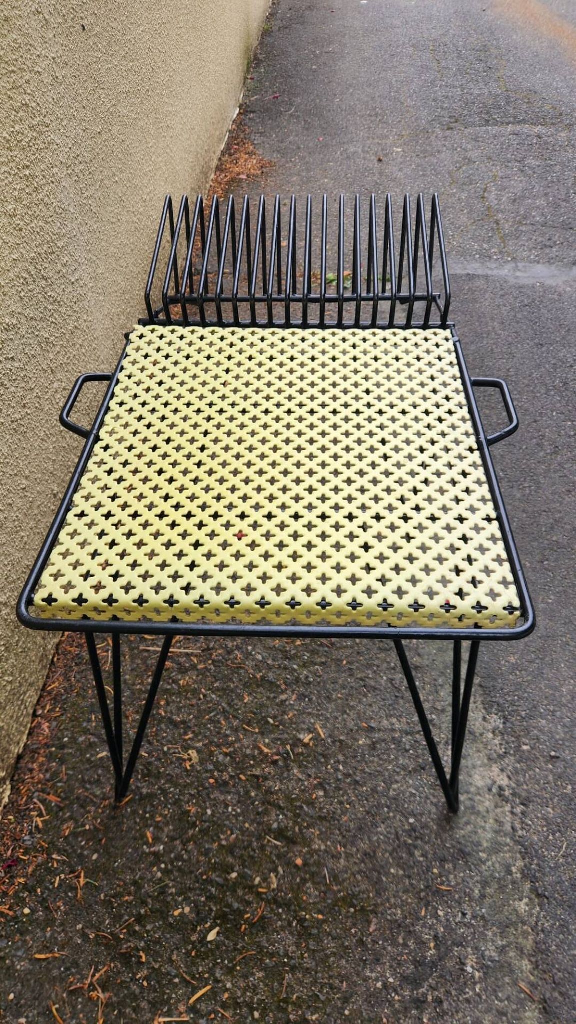 Side table / Magazine rack in the style of Mathieu Matégot - Vintage design