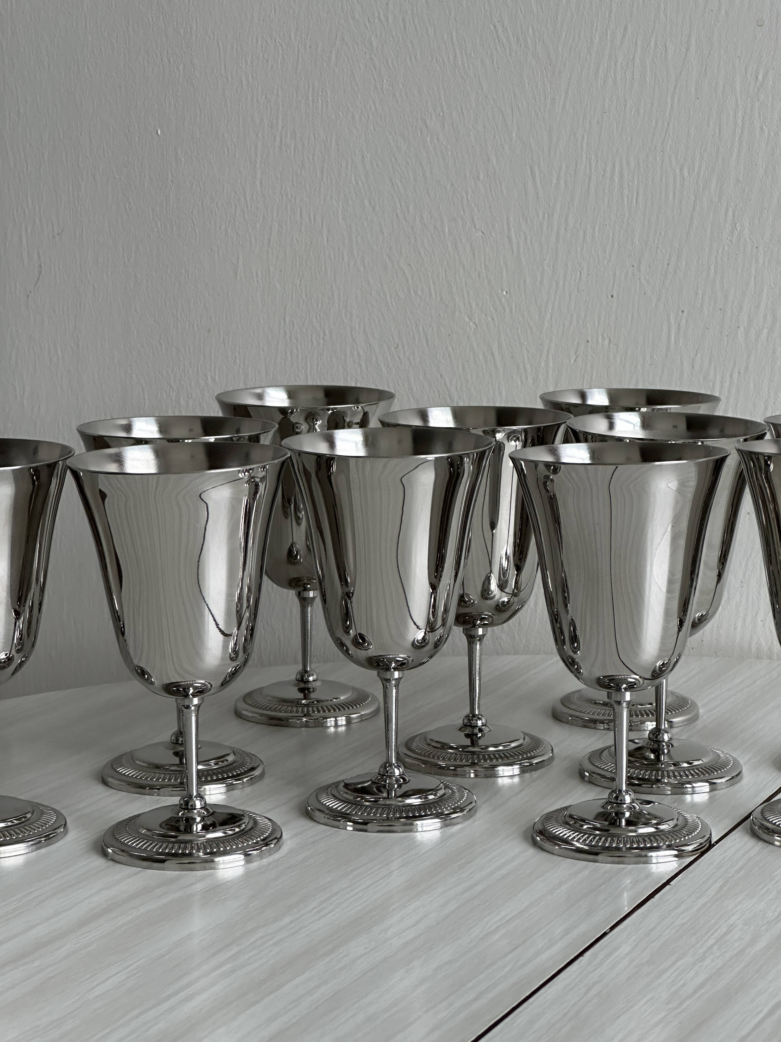 Set of 10 shiny silver metal stemmed cups