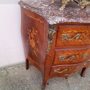 Louis xv style chest of drawers in rosewood marquetry