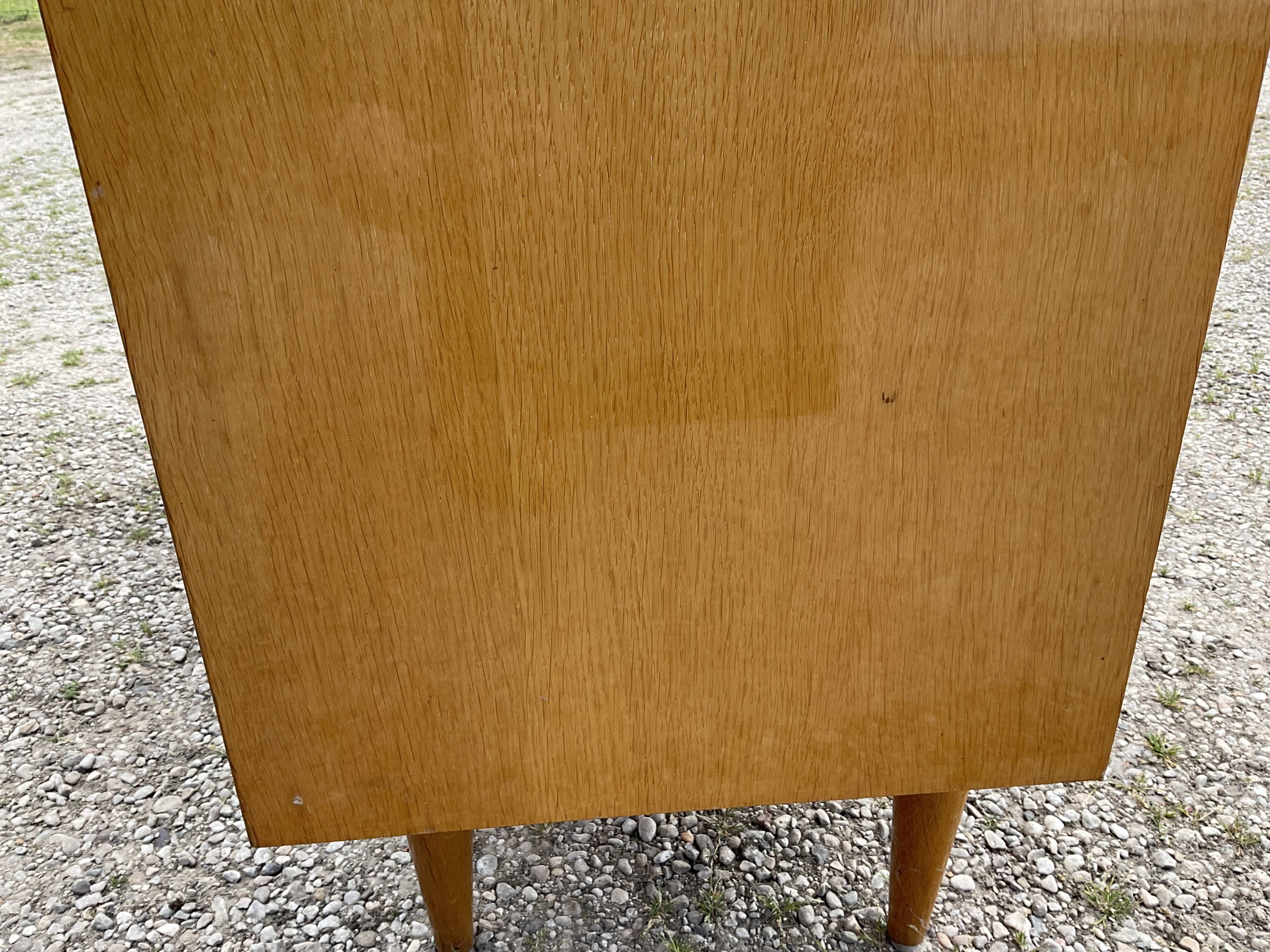 Vintage chest of drawers