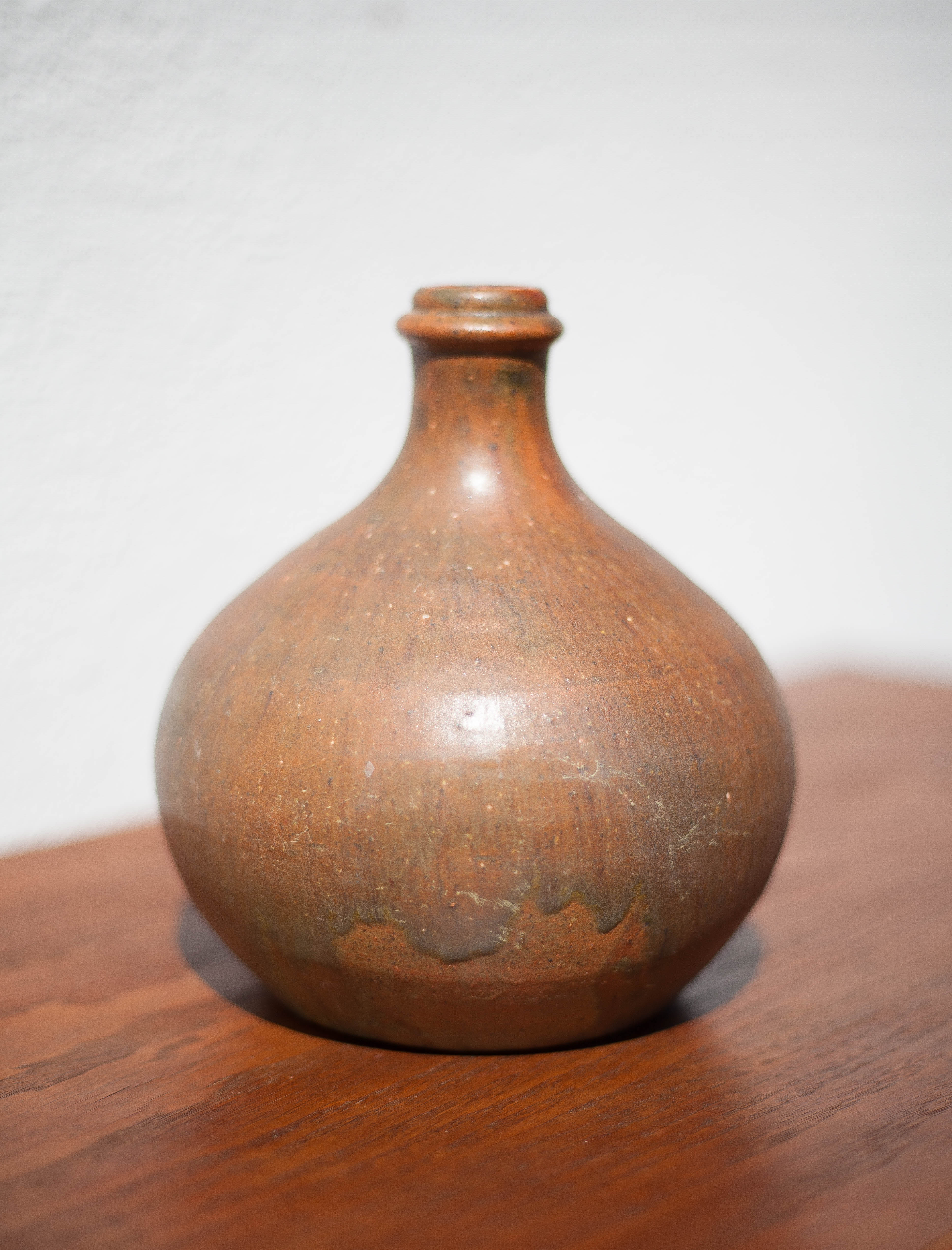 Terracotta lamp foot