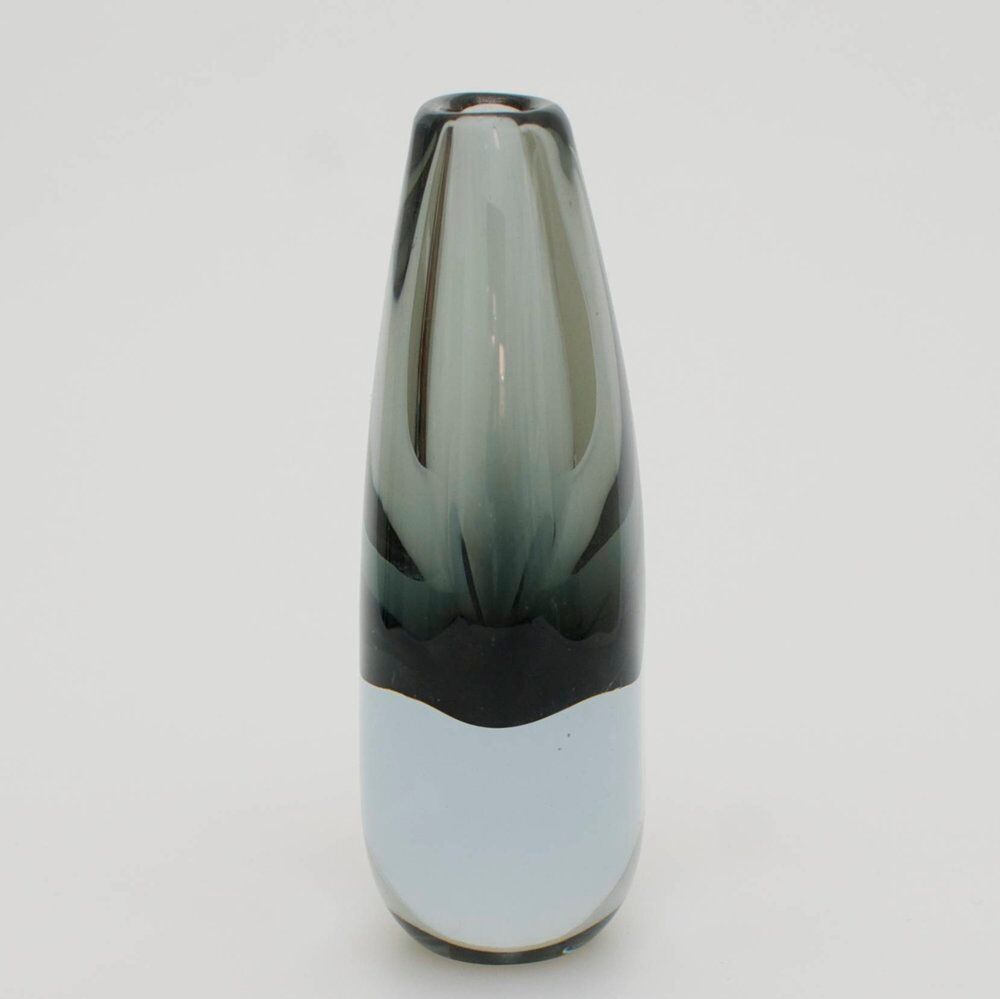 Gunnar Nylund glass vase