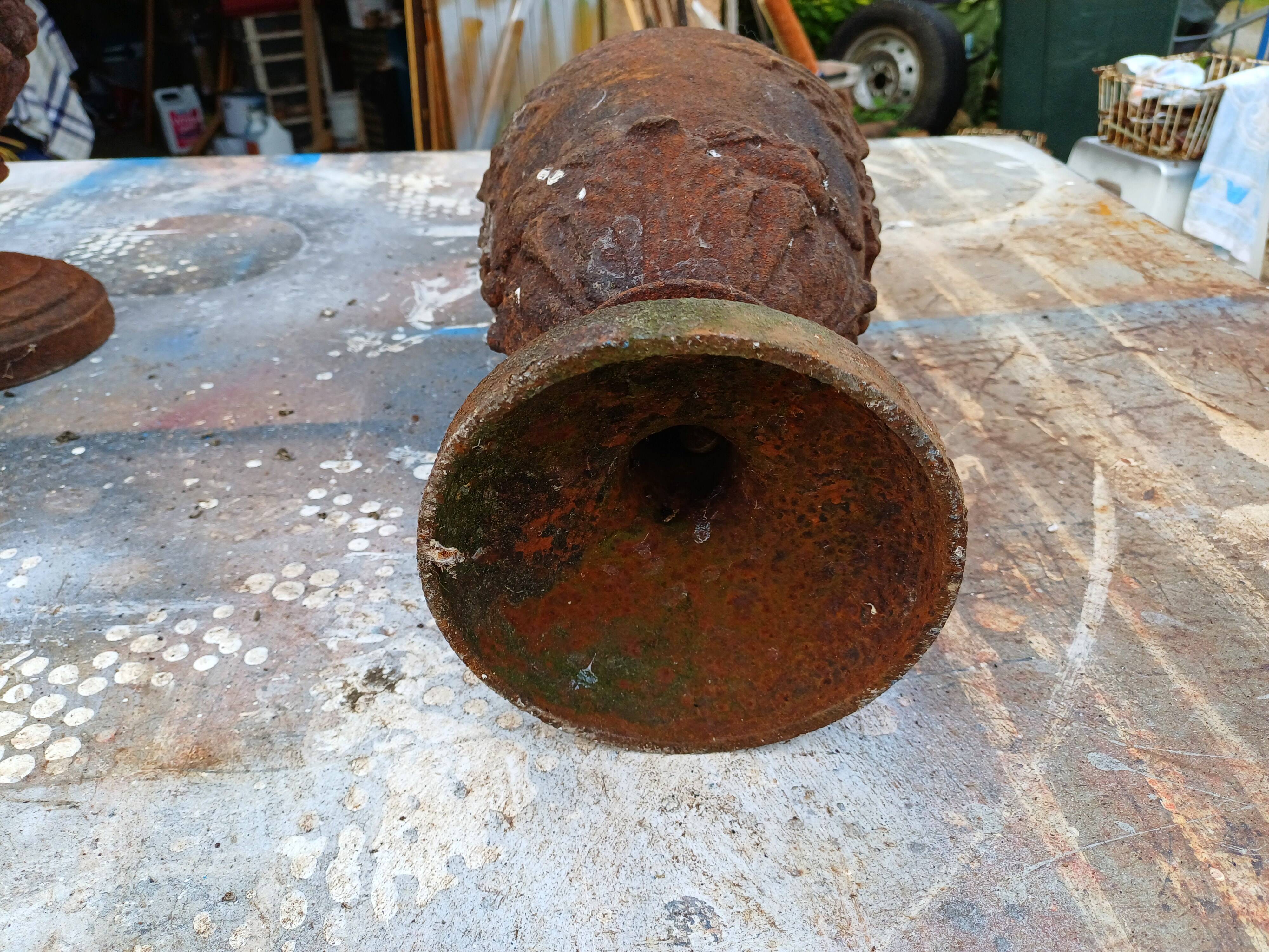 Pair of Cast Iron Fire Pots 1900: Charleville - Mézières