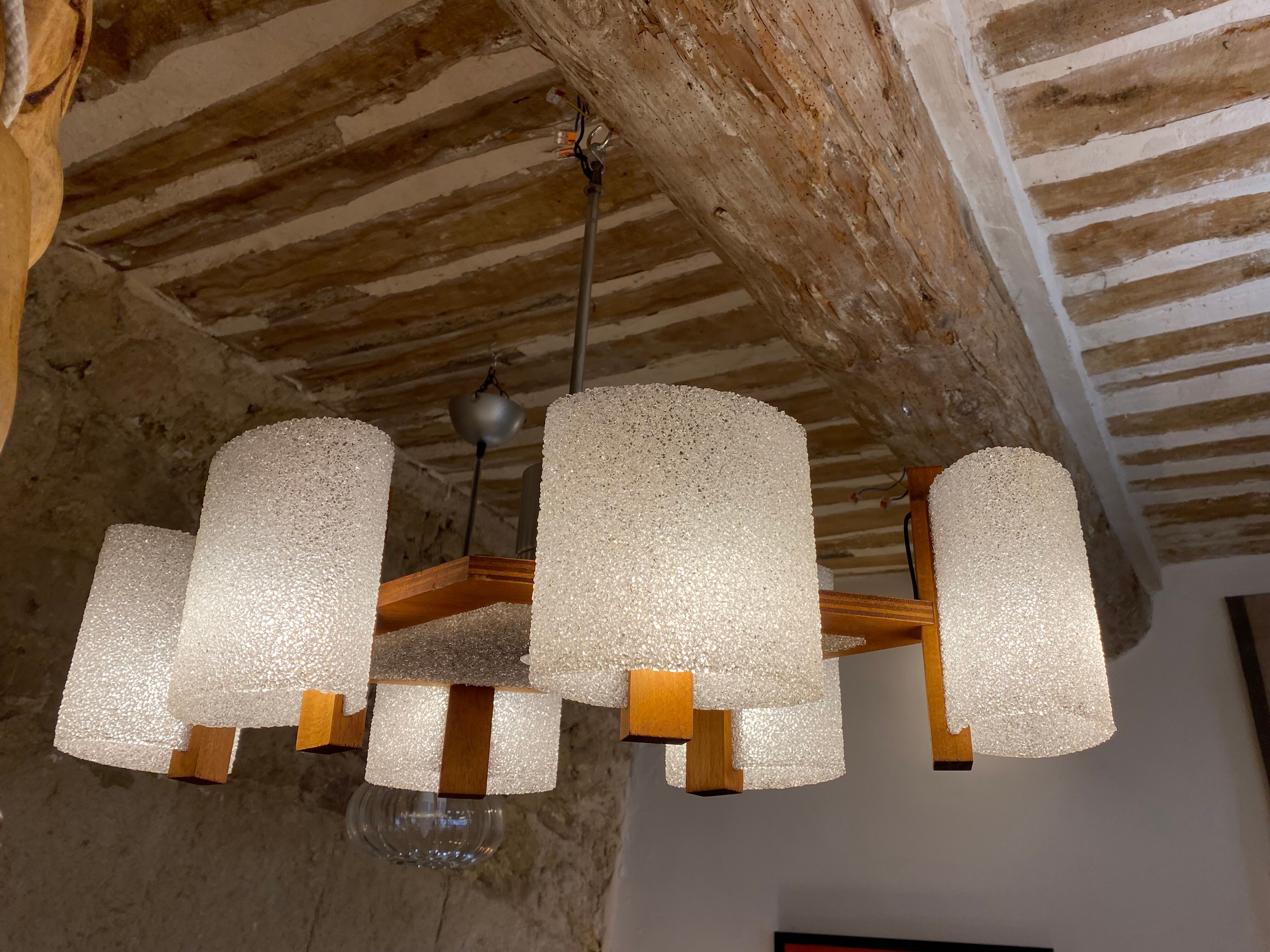 Lustre en lucite scandinave