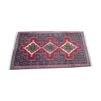 Hand knotted wool carpet 75x132cm