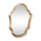 Miroir doré de style Louis XV sobre 32 X 22