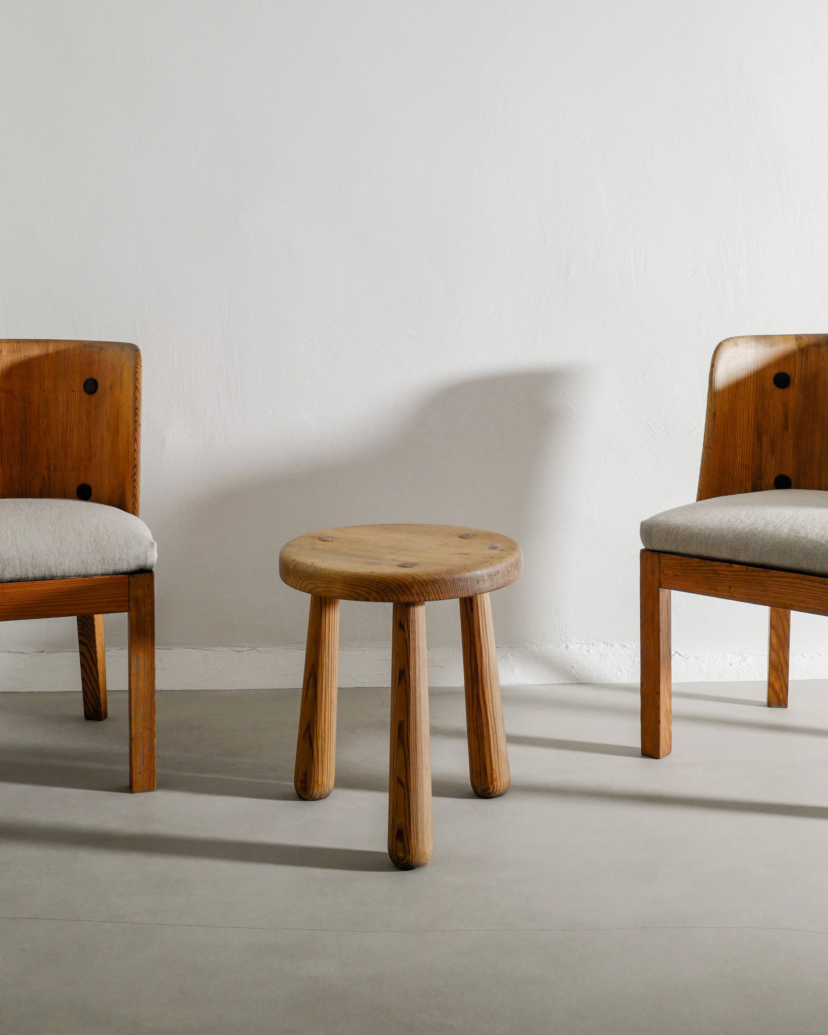 Swedish Modern Wooden "Skoga" Pine Tripod Stool by Axel Einar Hjorth, 1930s