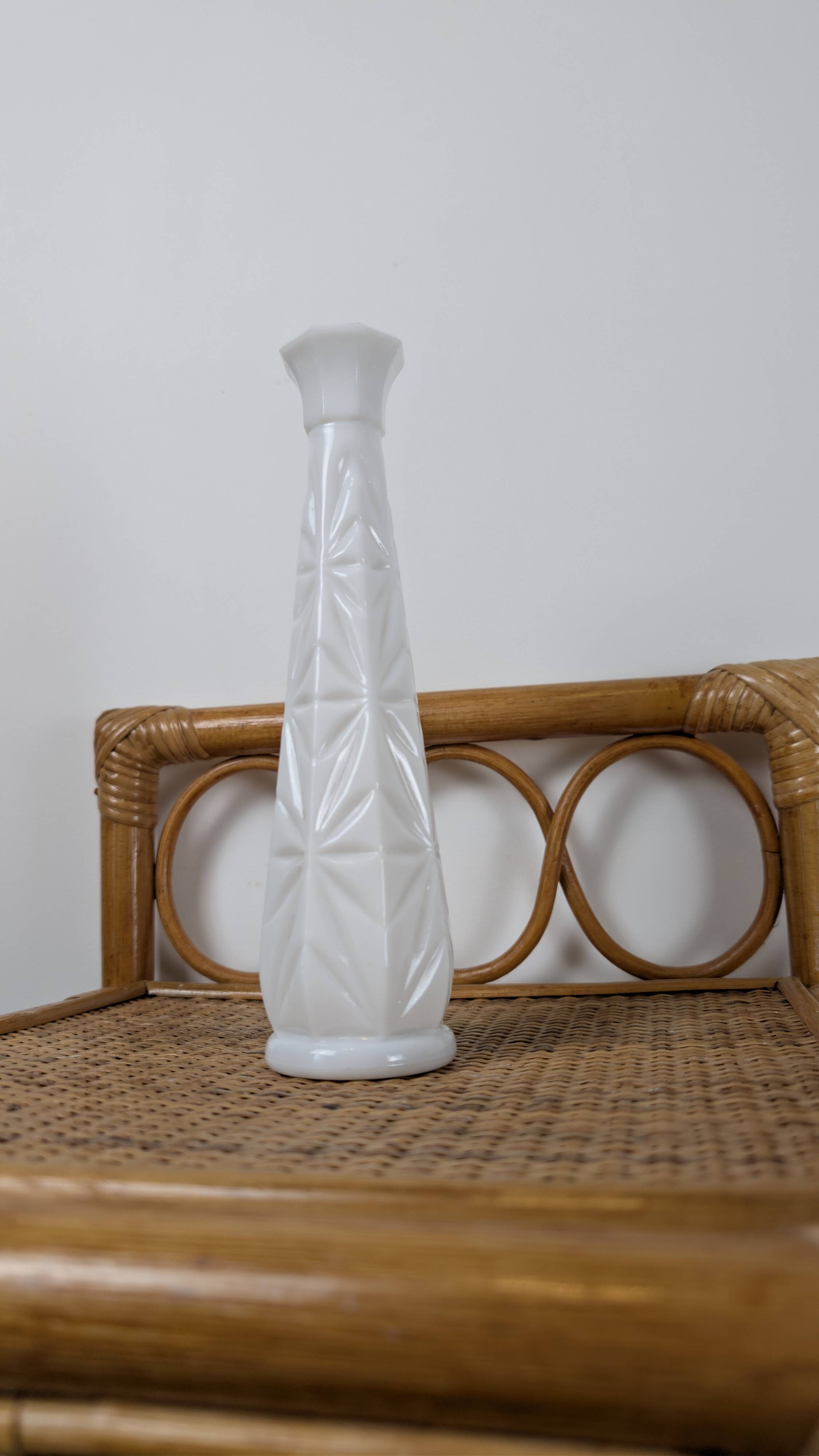 Vintage white moulded glass soliflore in Art Deco style from the 1960s.