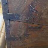 Coffre indien en bois et métal patiné vert