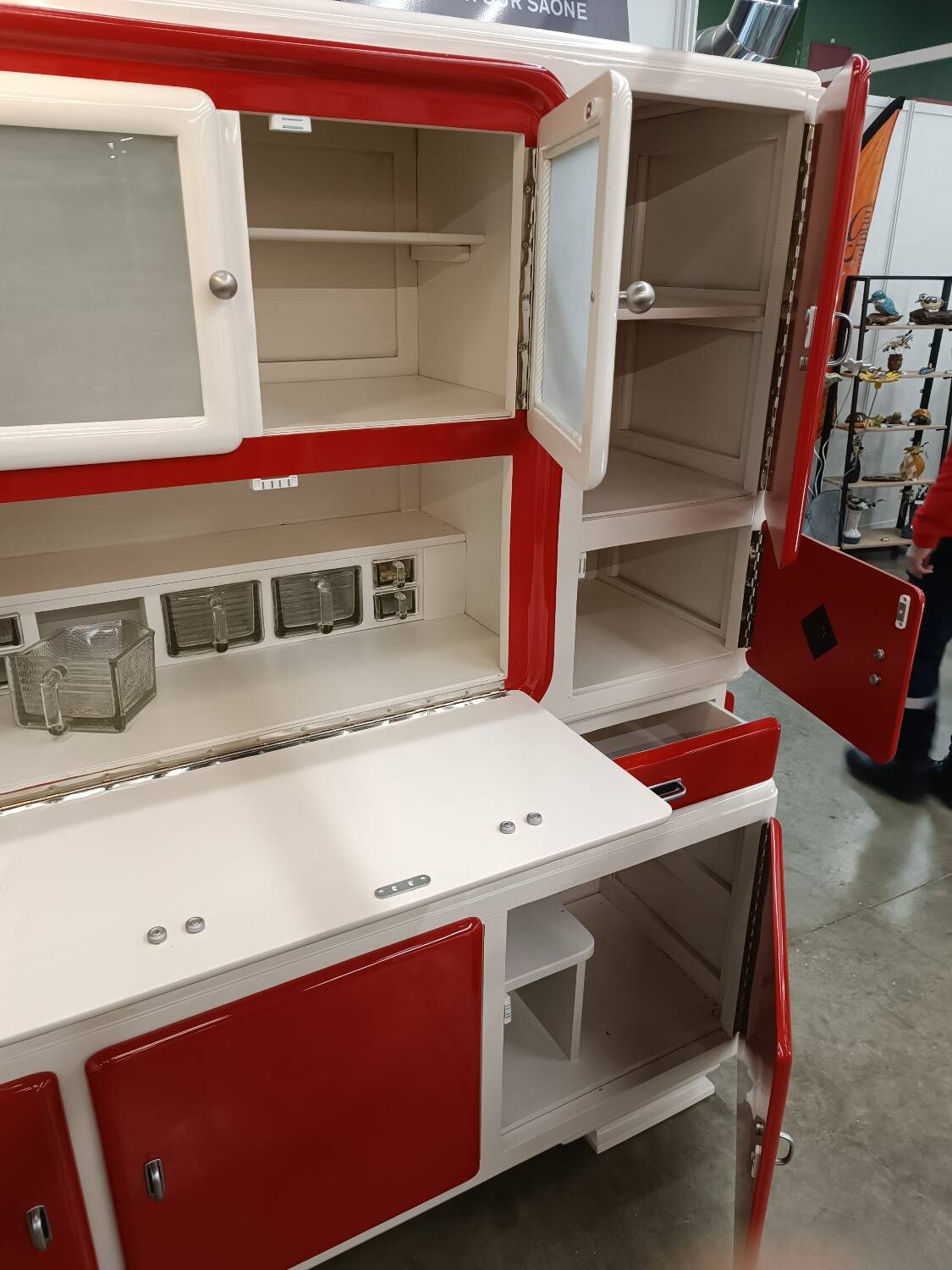 Buffet Mado completely restored.