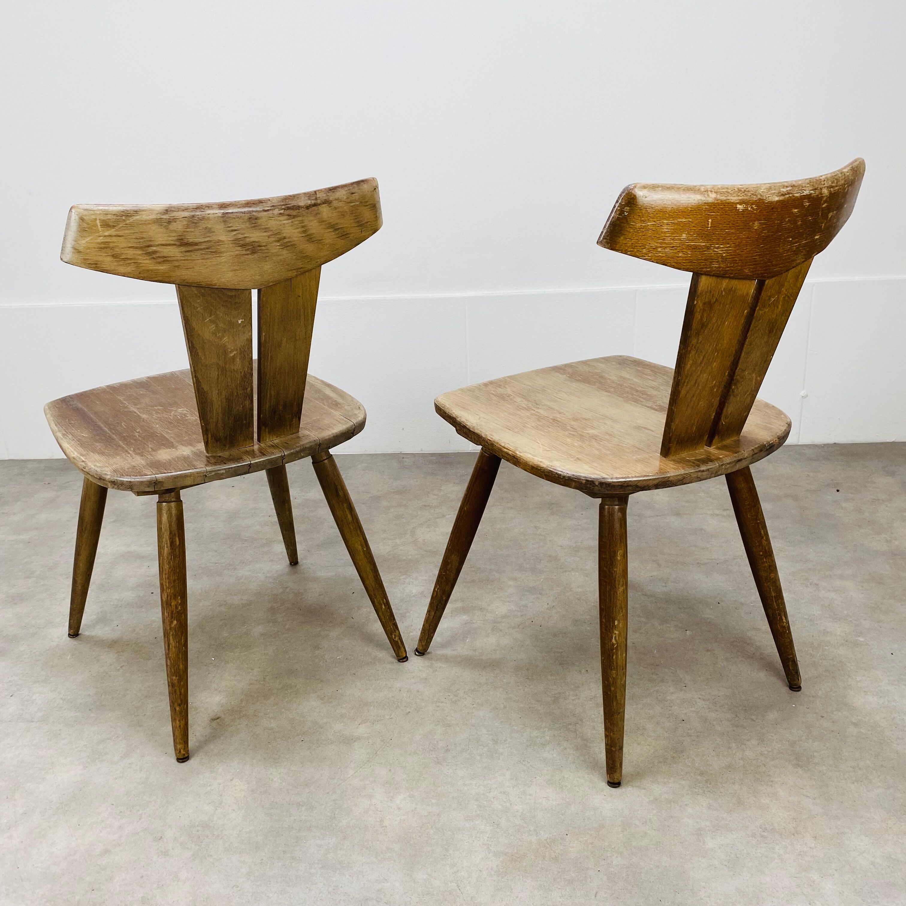 Pair of T chairs brutalists solid wood