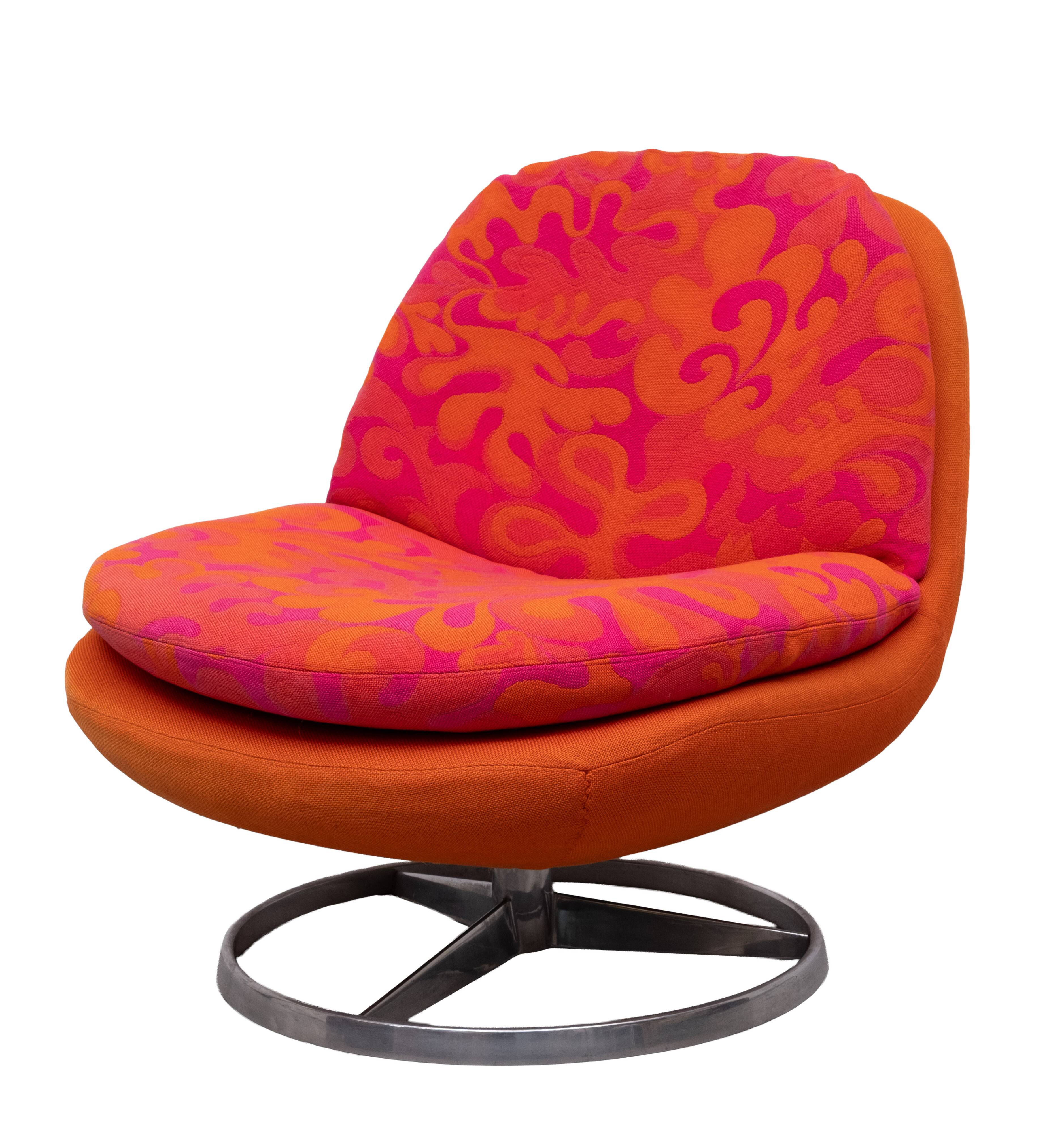 Lounge chair in the style