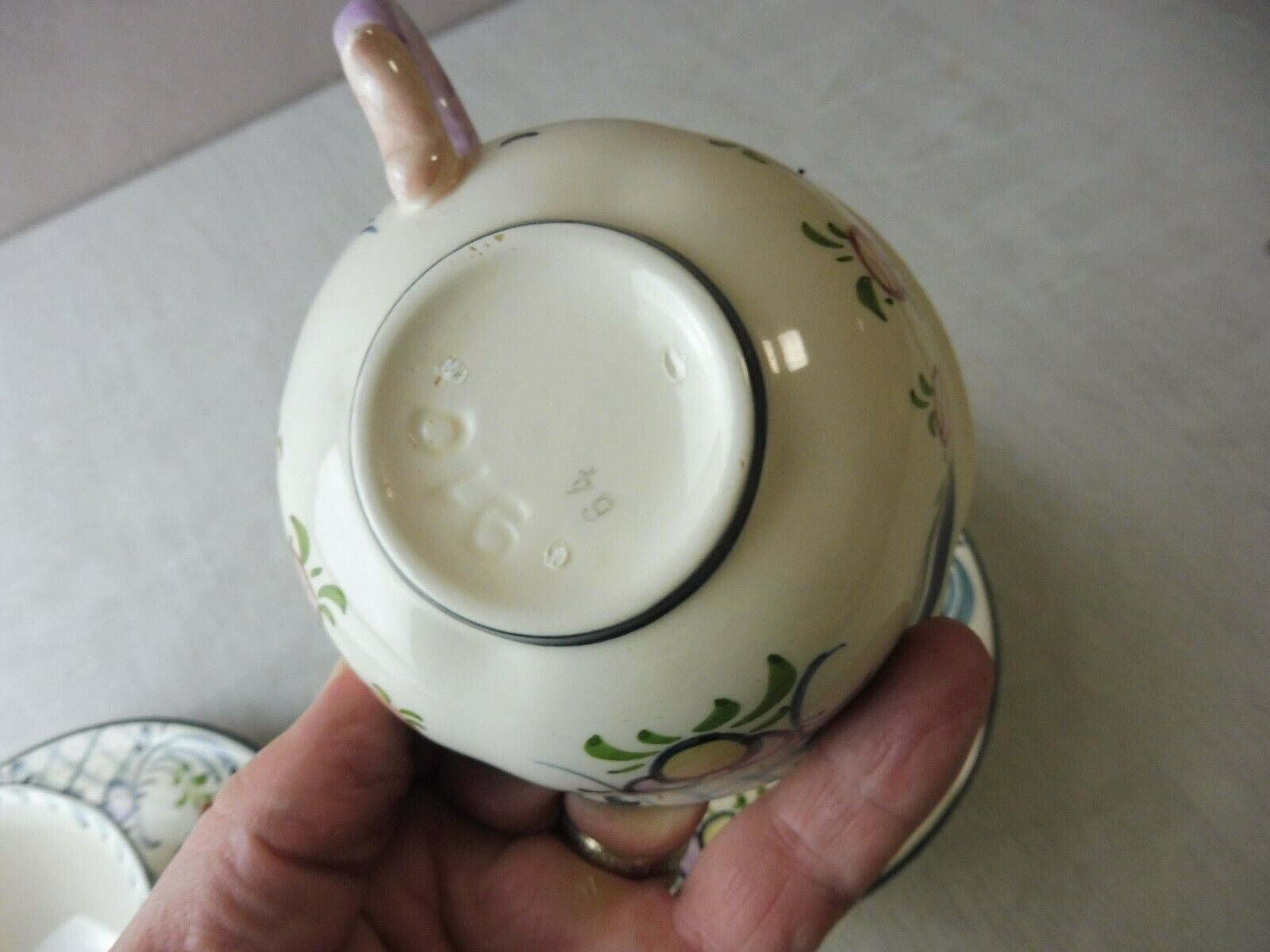 Set of cups and sub-cups, décor Georg Schmider Zeller, Dekor Favorite