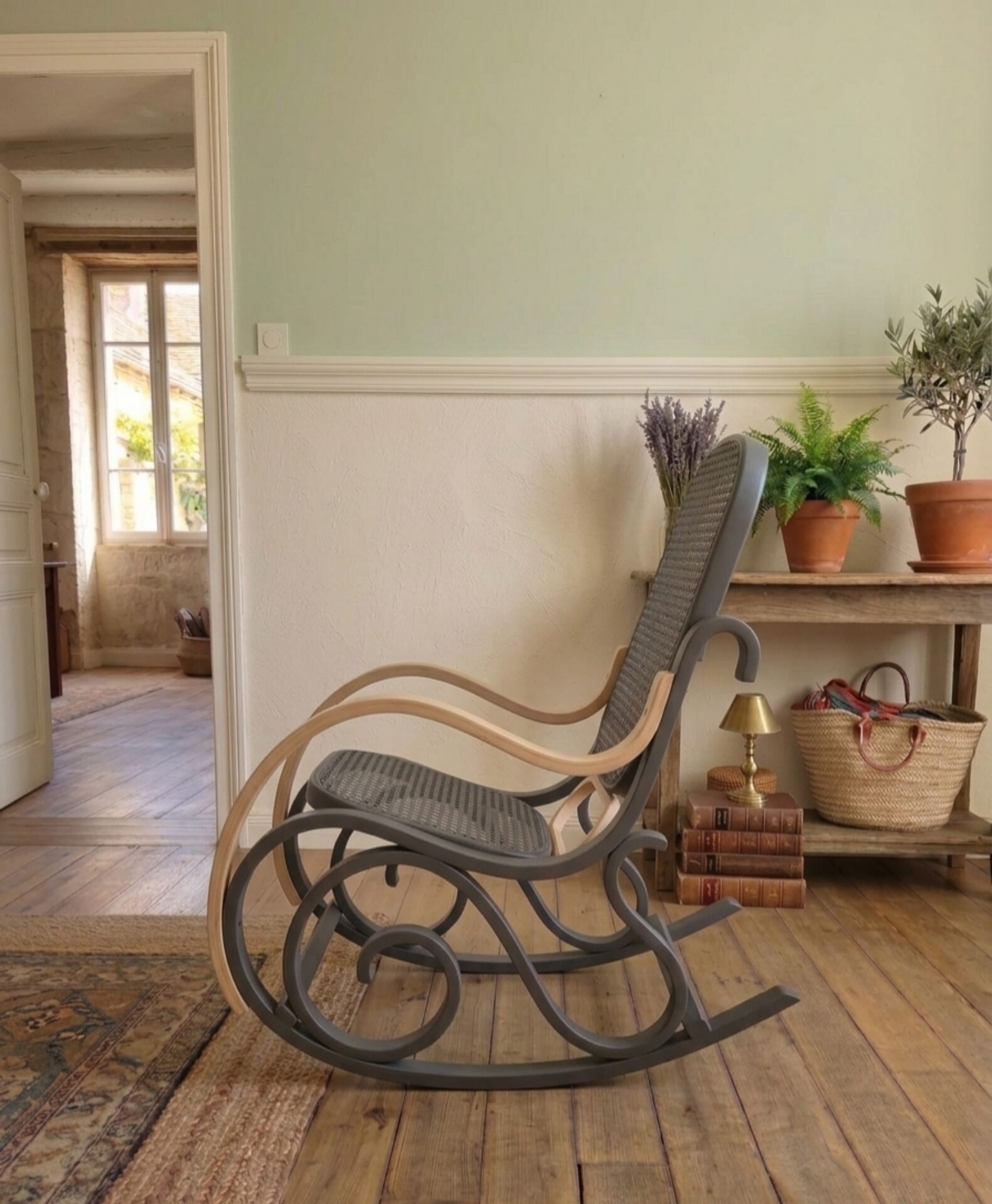 Rocking chair