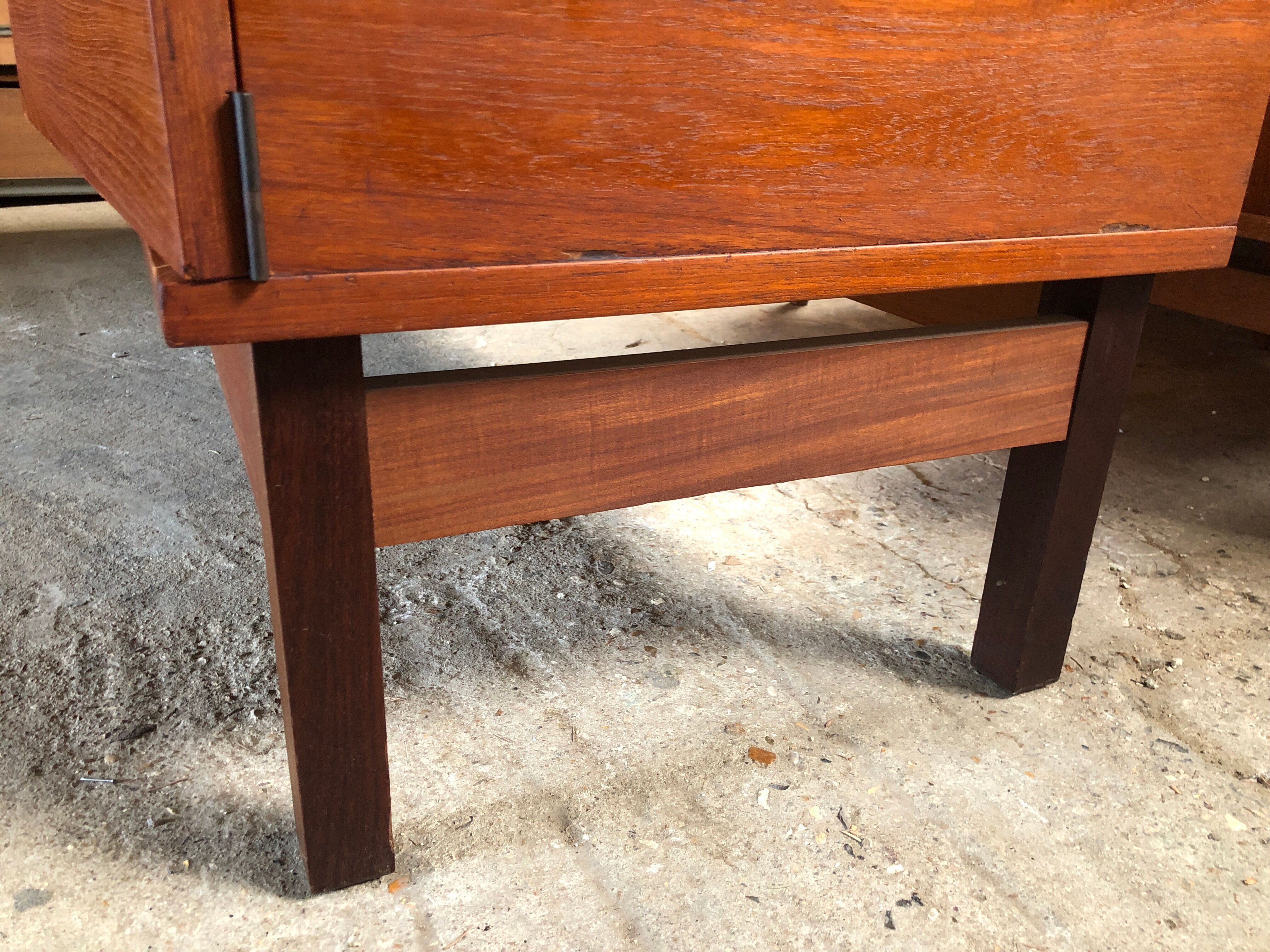 Teak wardrobe André Monpoix