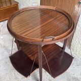 Pedestal table