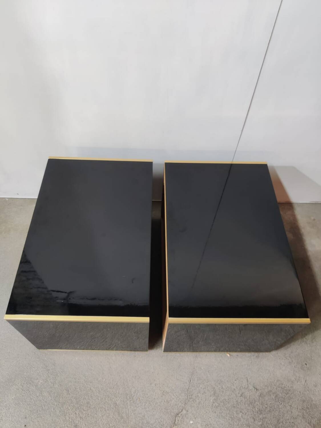 Pair of Italian nightstands, 1970/1980
