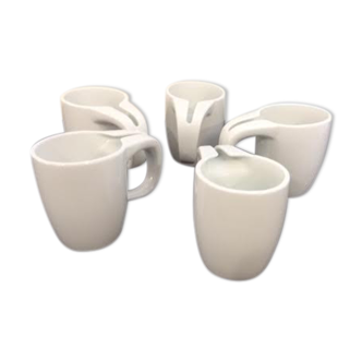 5 porcelain mugs