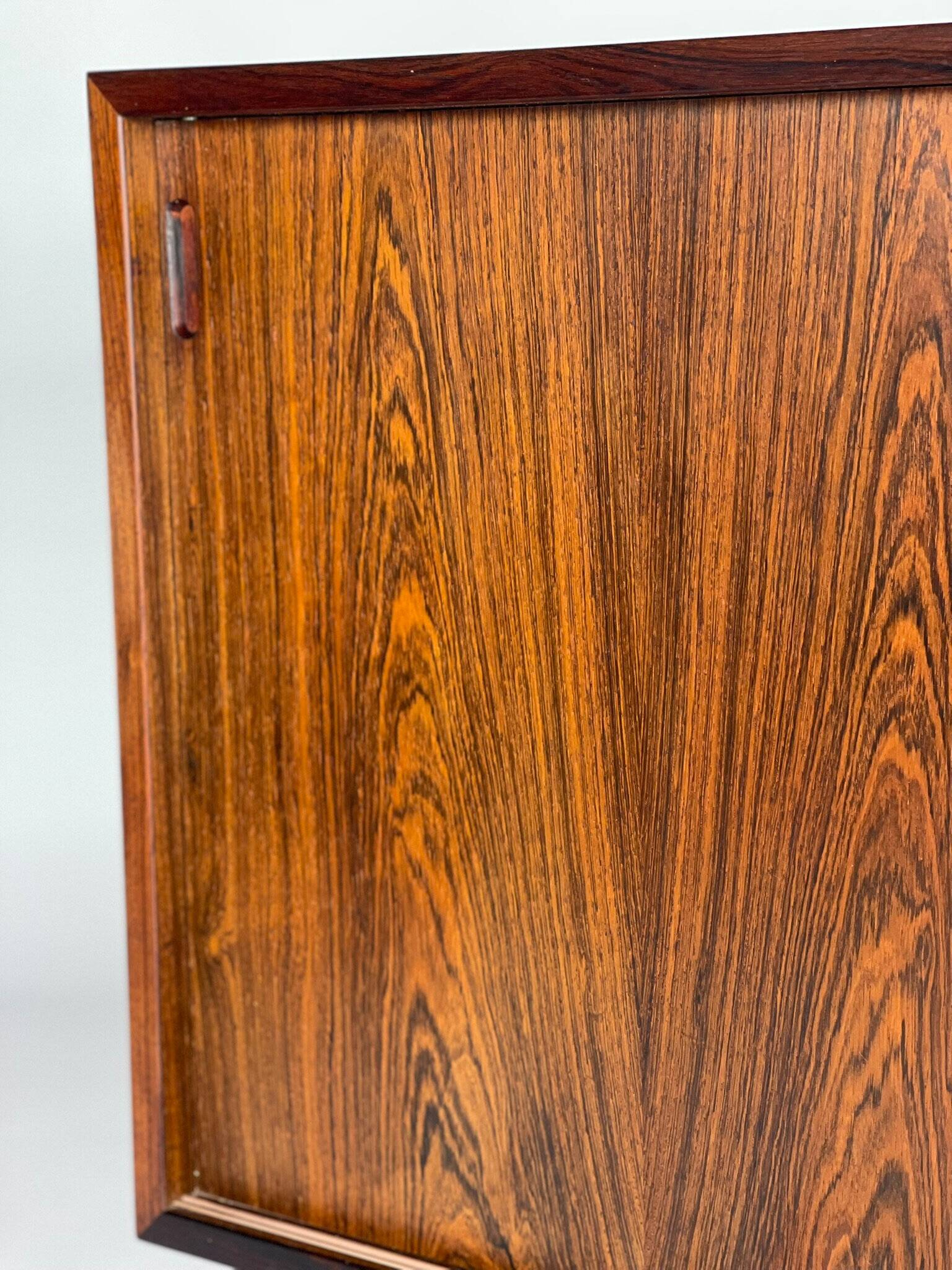 Buffet scandinave en palissandre année 60