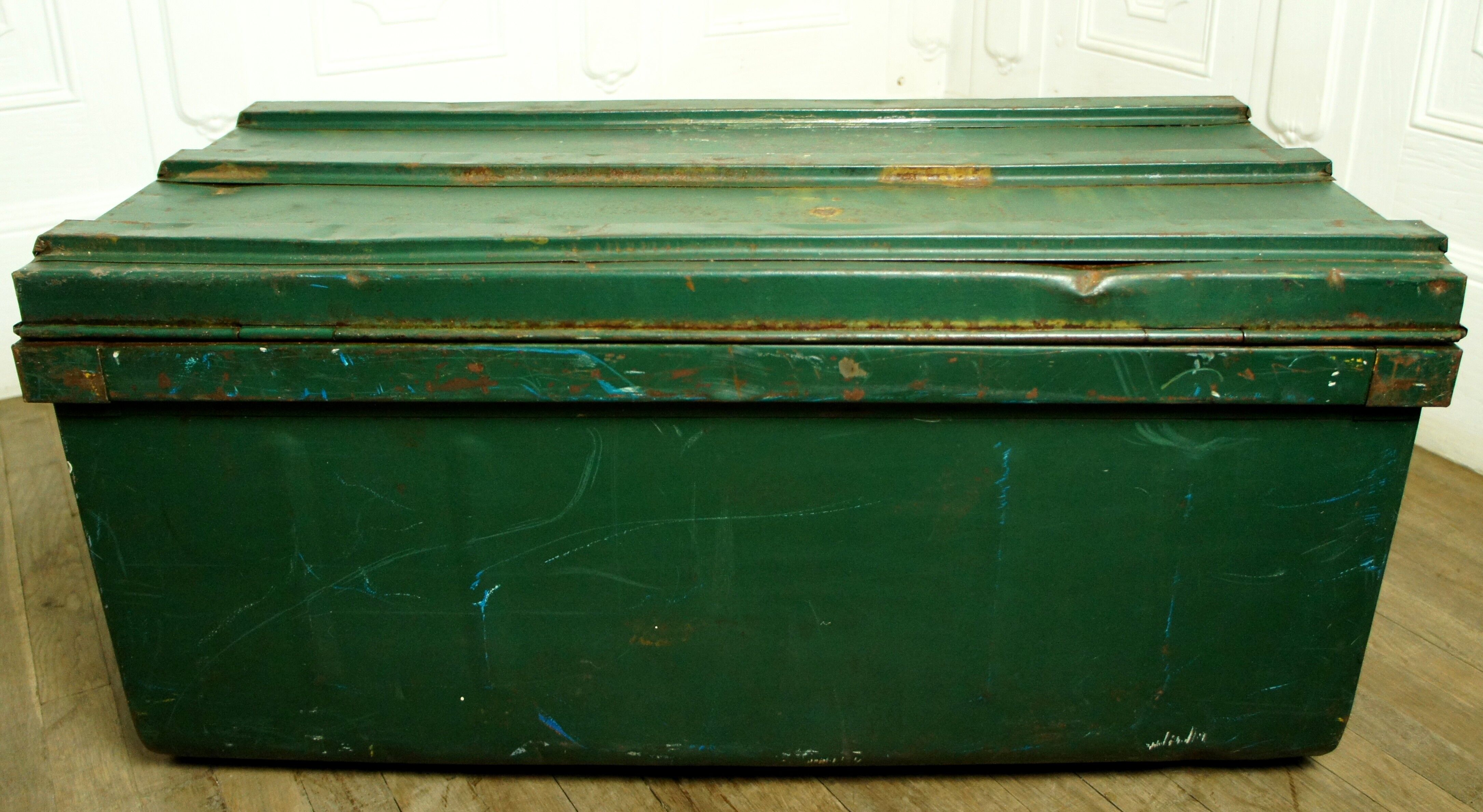 Military metal storage box