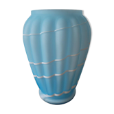Vase en opaline bleu et blanc