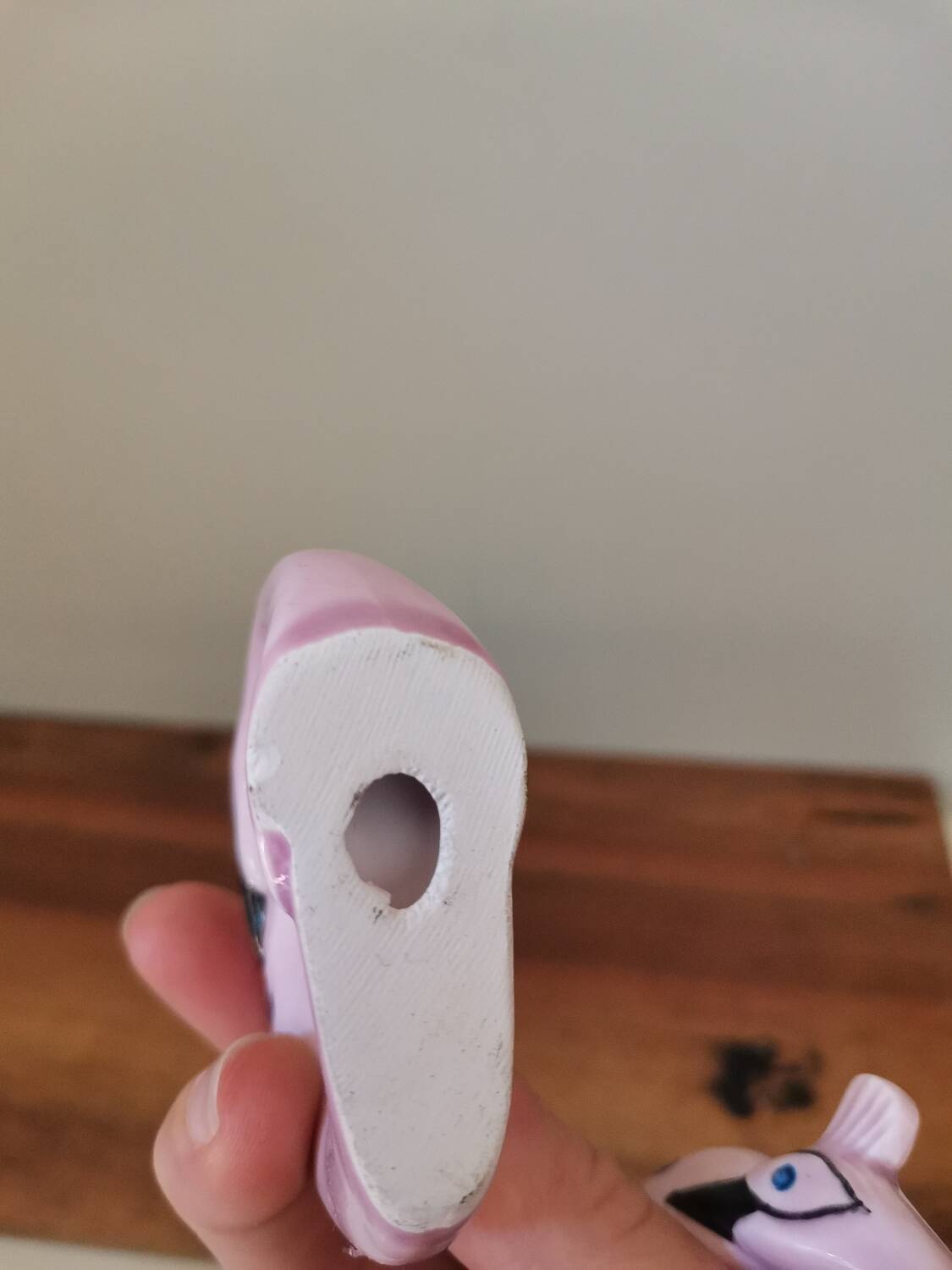 Set of 2 vintage ceramic barbotine napkin rings in the shape of a crane bird