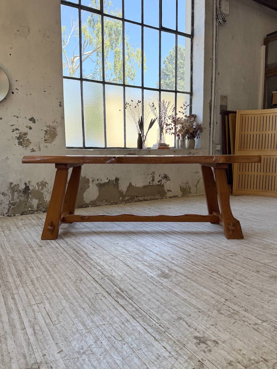 Aranjou farmhouse table in blond elm, 1950s