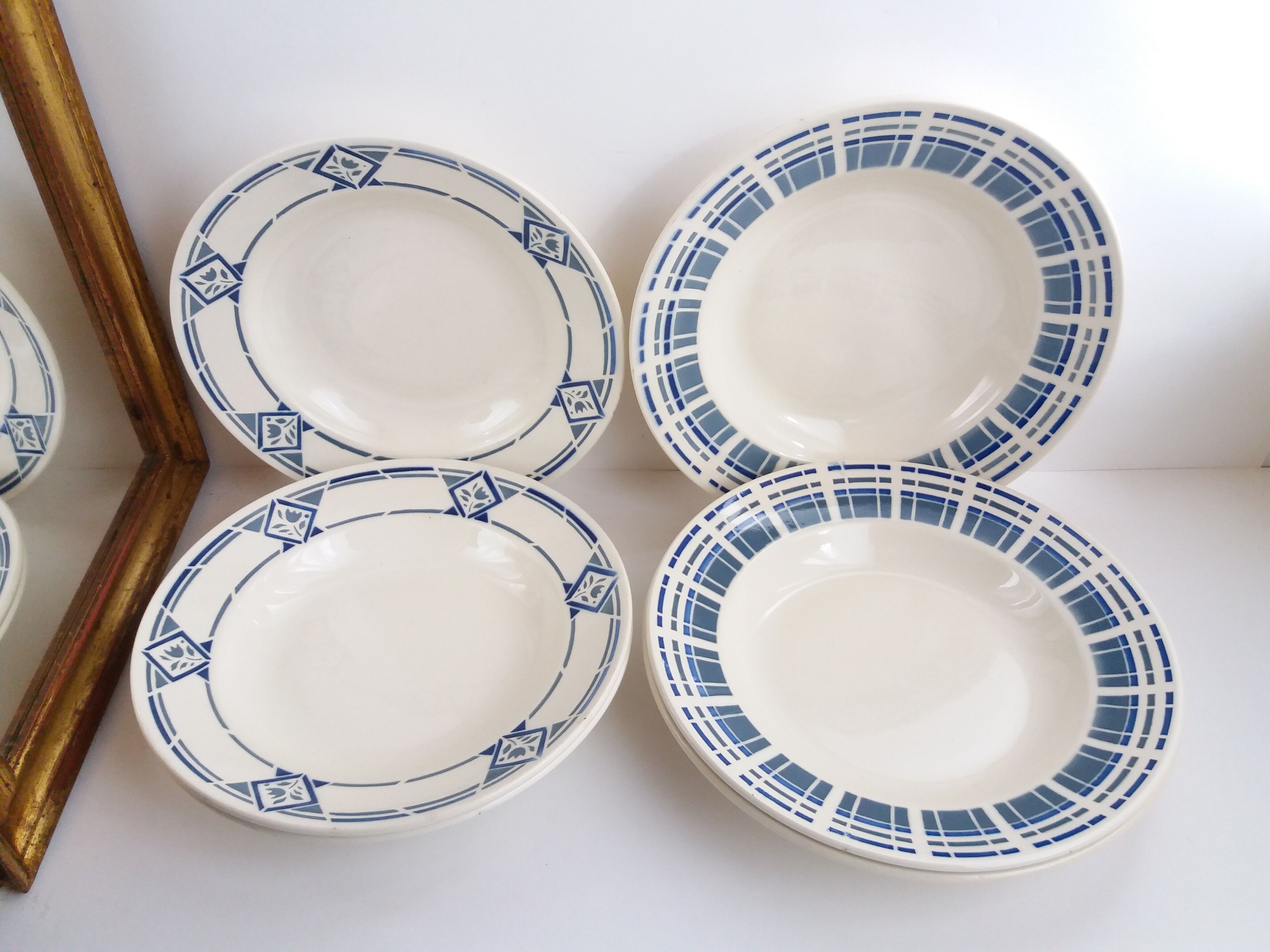 Set 6 Art Deco hollow plates