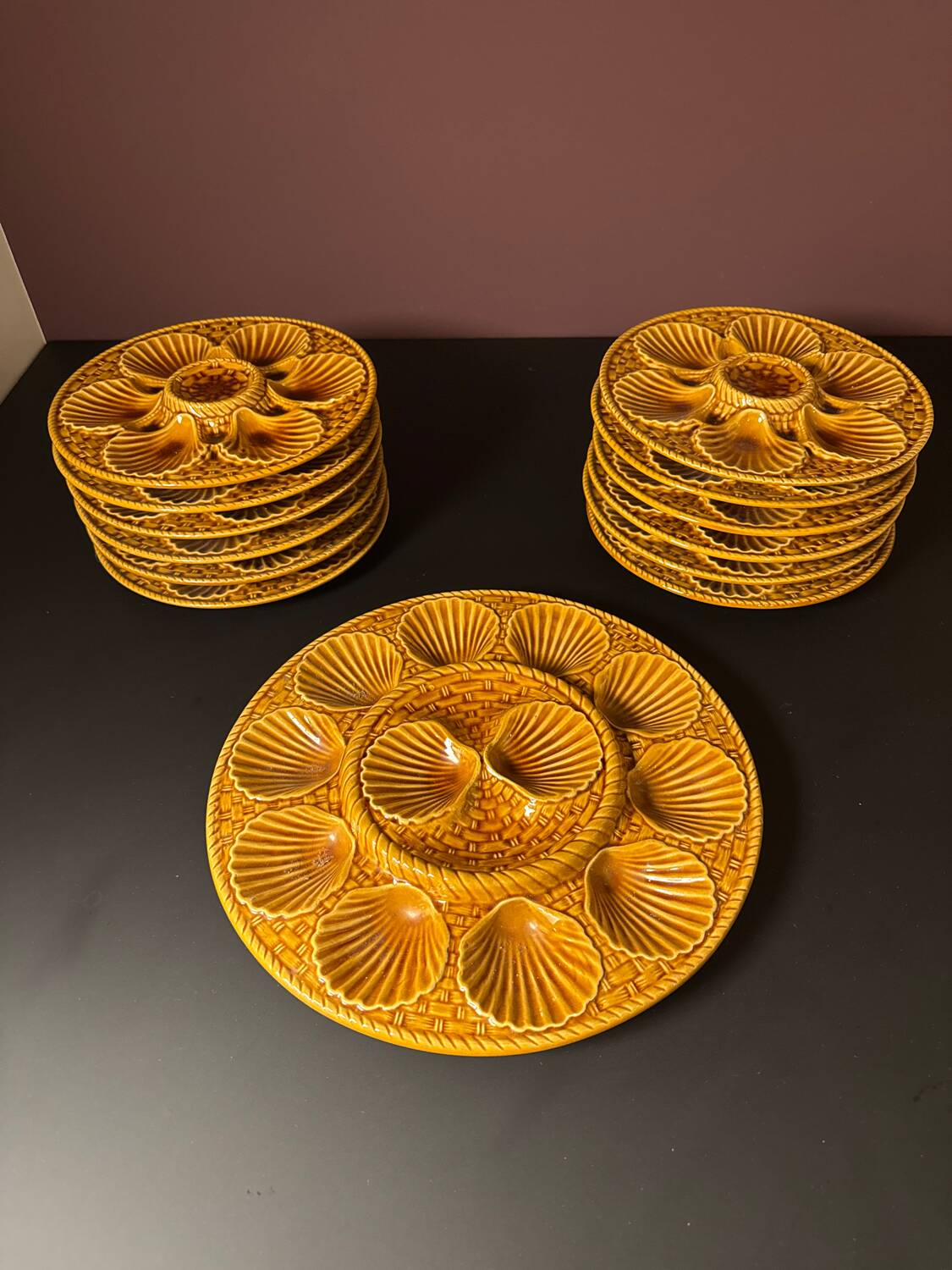 Oyster service Longchamp France – 12 plates + serving dish –