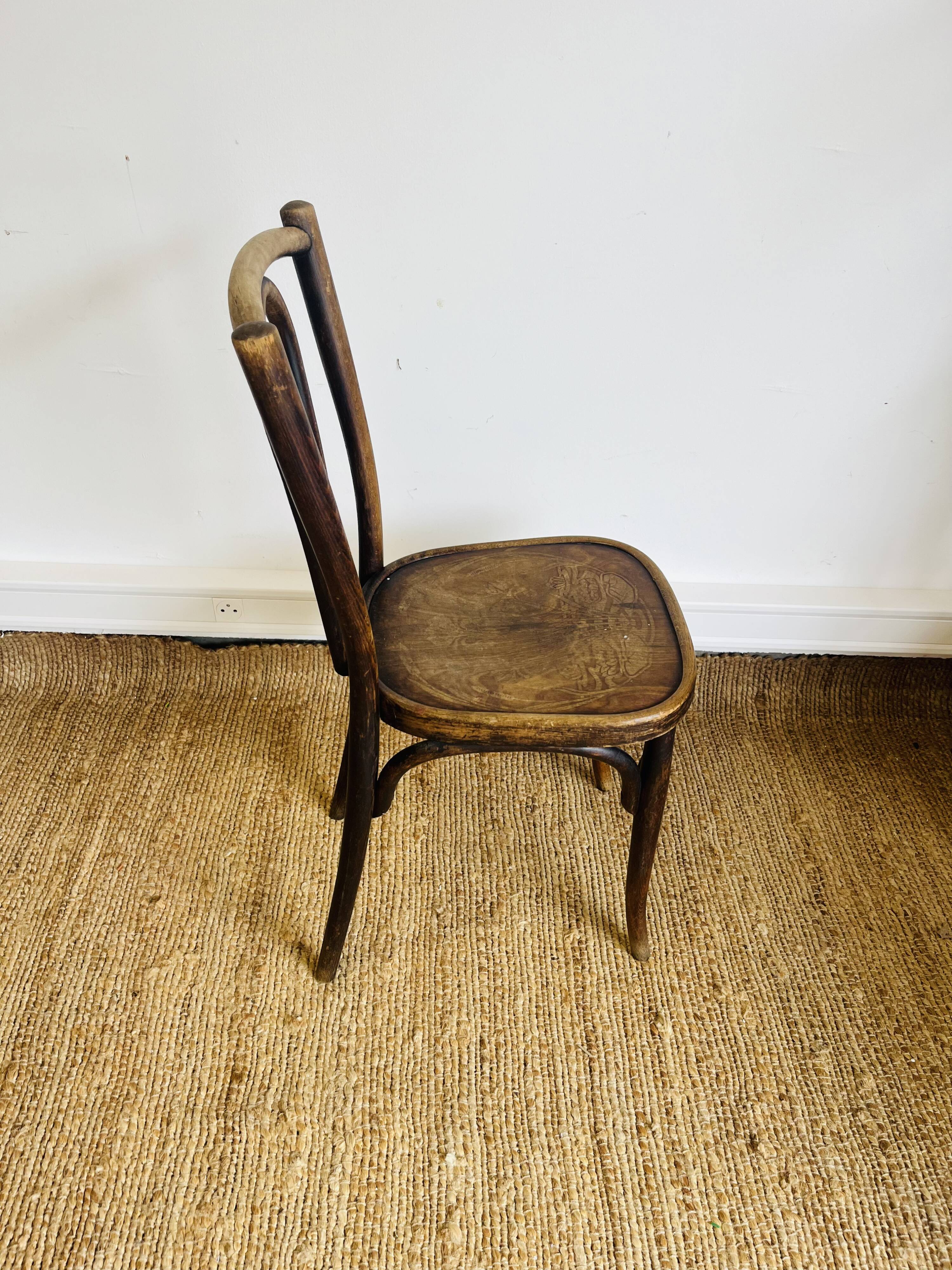 Chaise bistrot Baumann vintage en bois courbé et gaufré