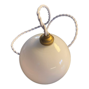 Suspension en opaline