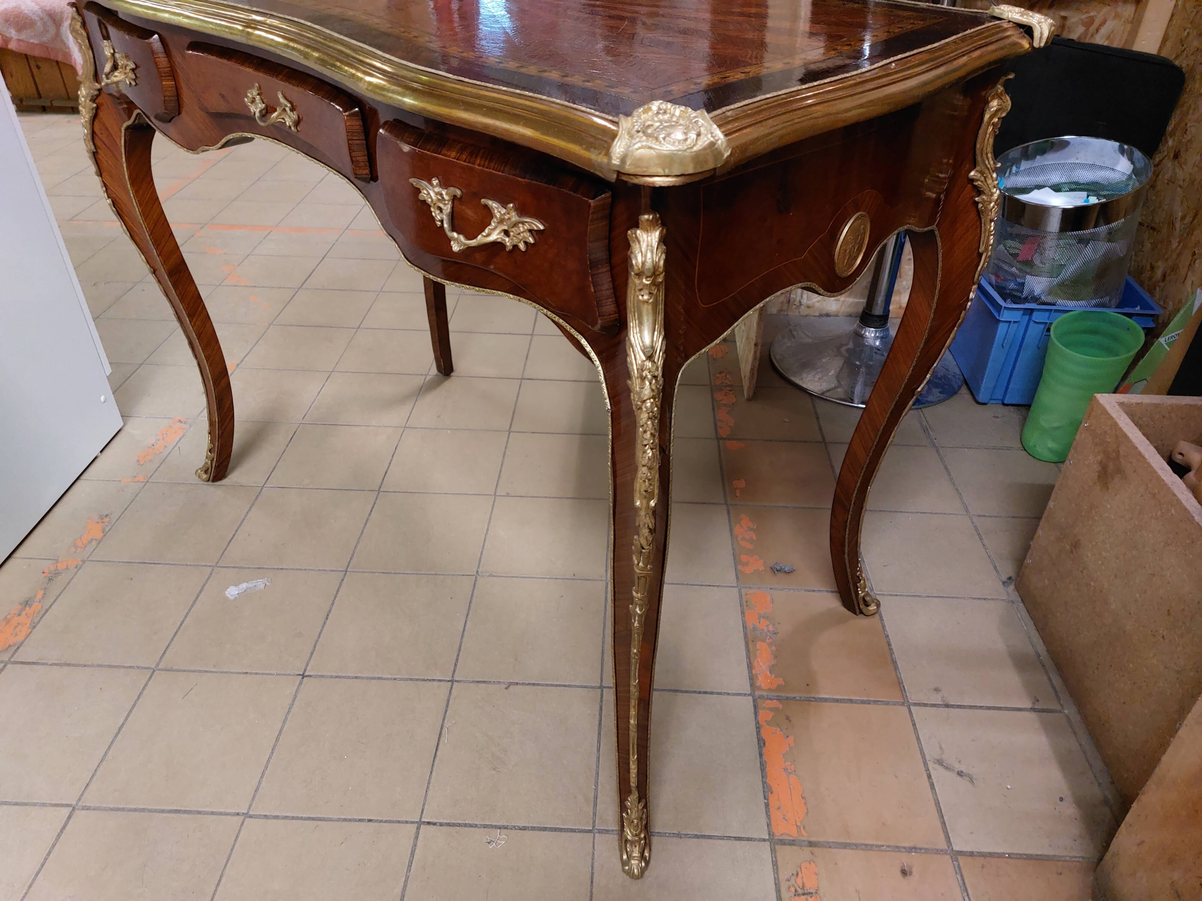 Louis XV style baroque living room desk