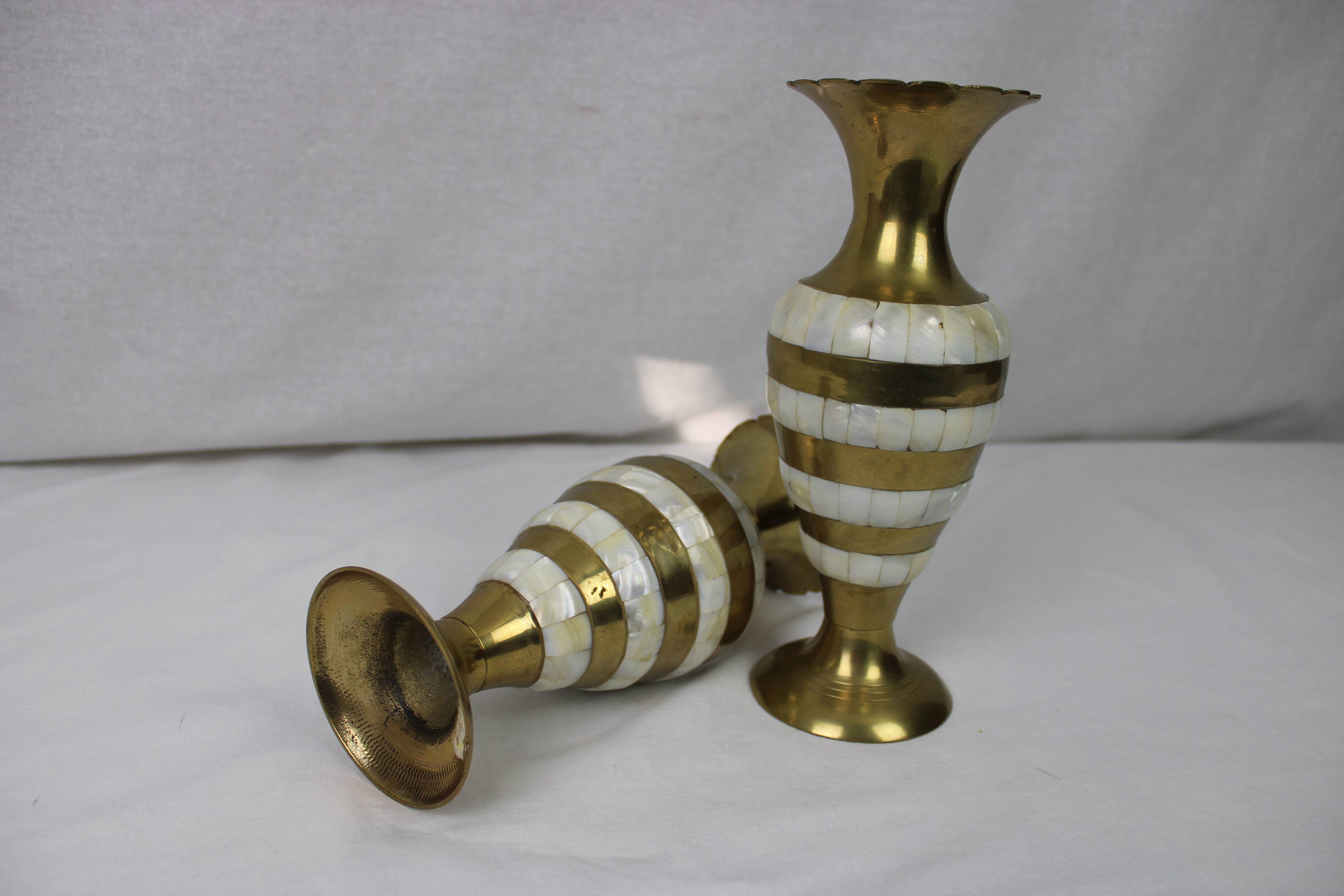 Vase laiton et nacre