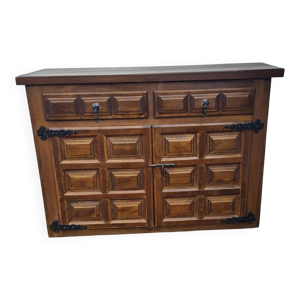 Buffet bas de style baroque