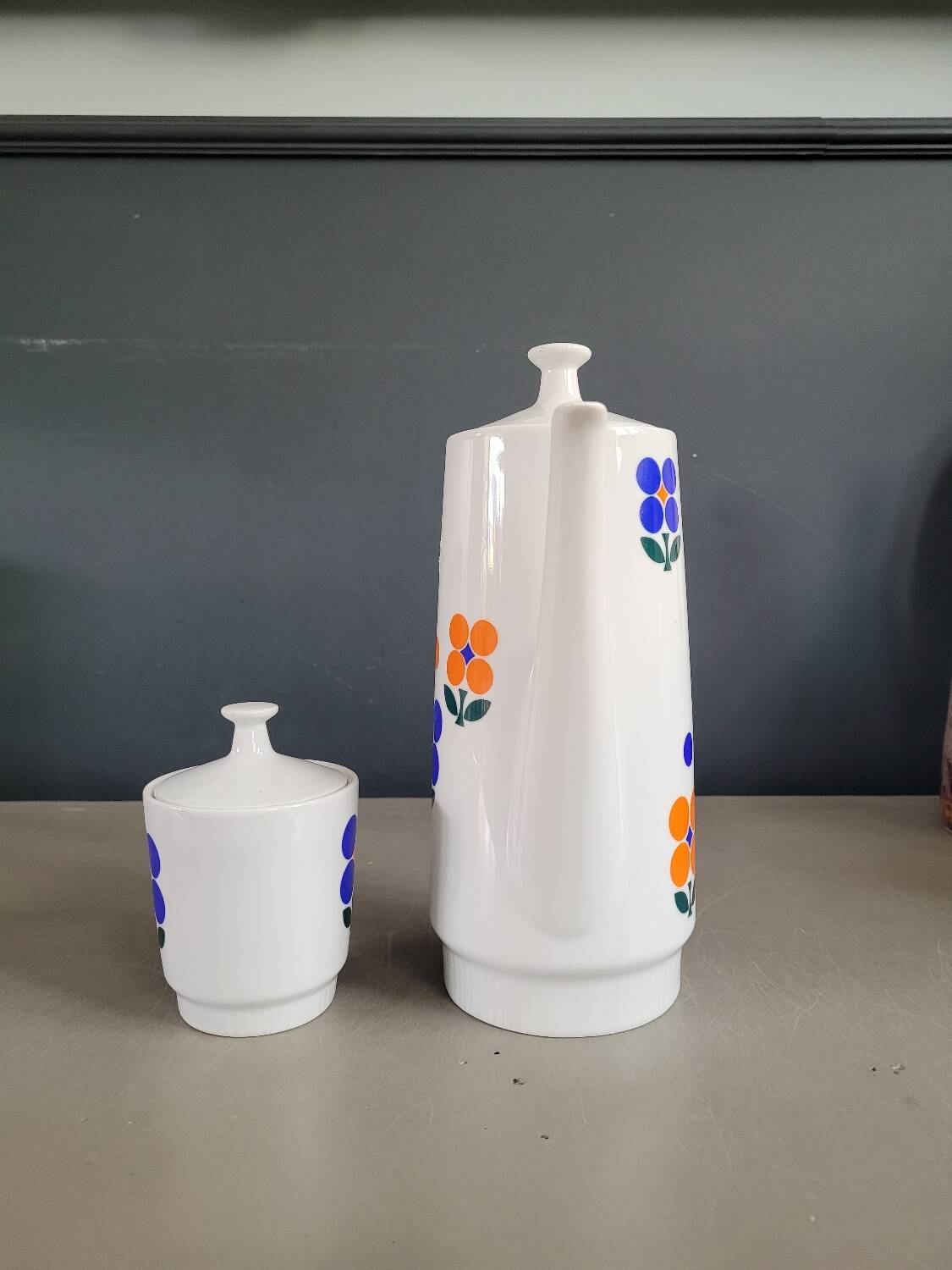 Vintage Colditz porcelain teapot and sugar bowl set, Germany